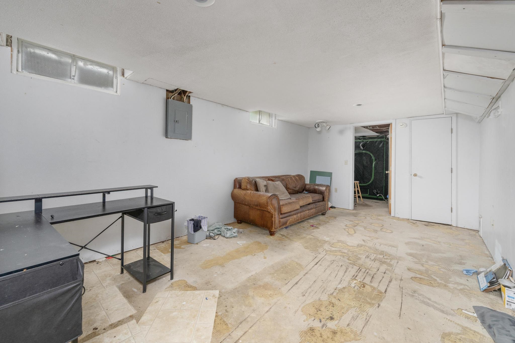 2104 S Osage Ave. Property Photo 21