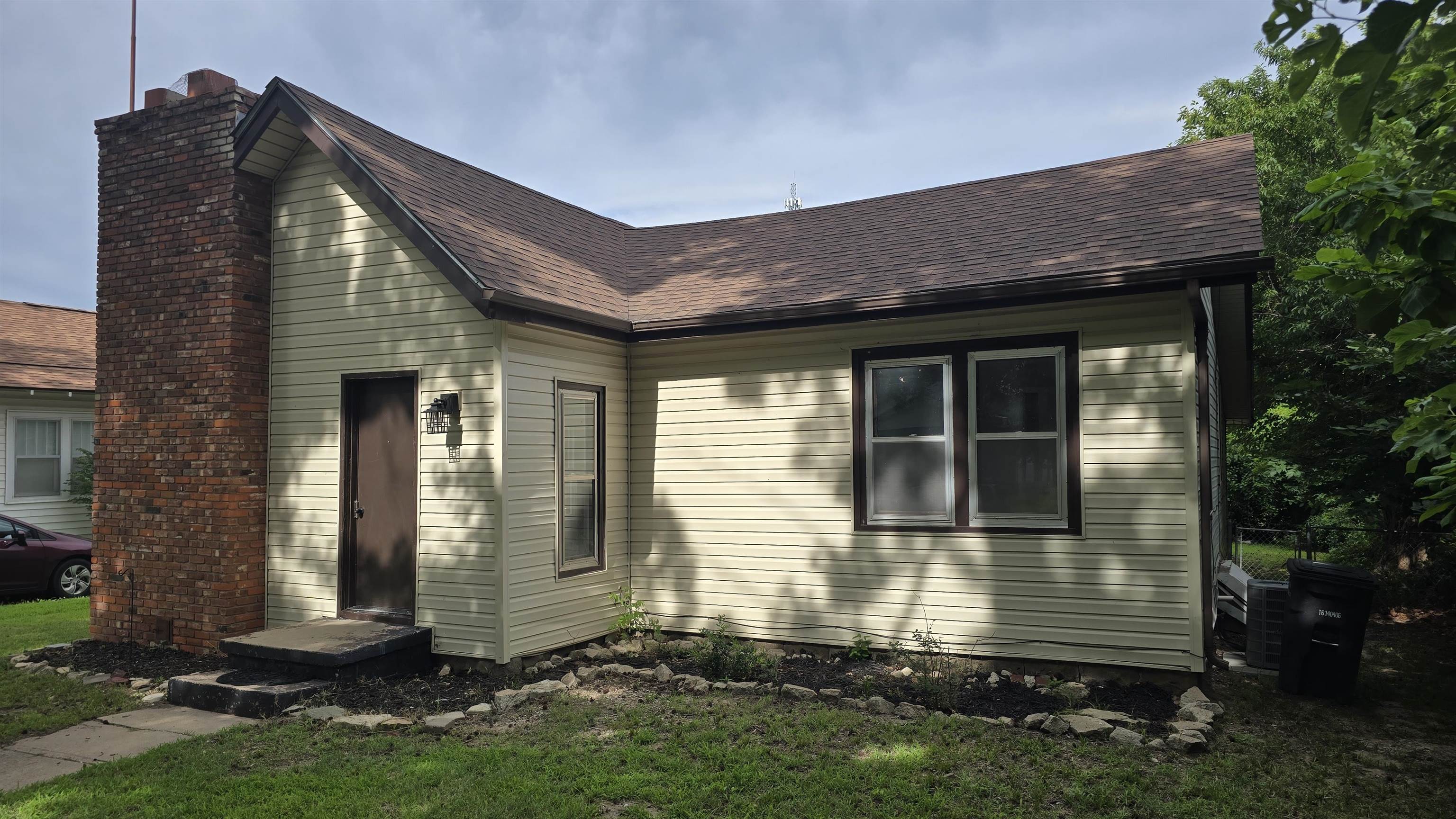 614 N C St Property Photo 3