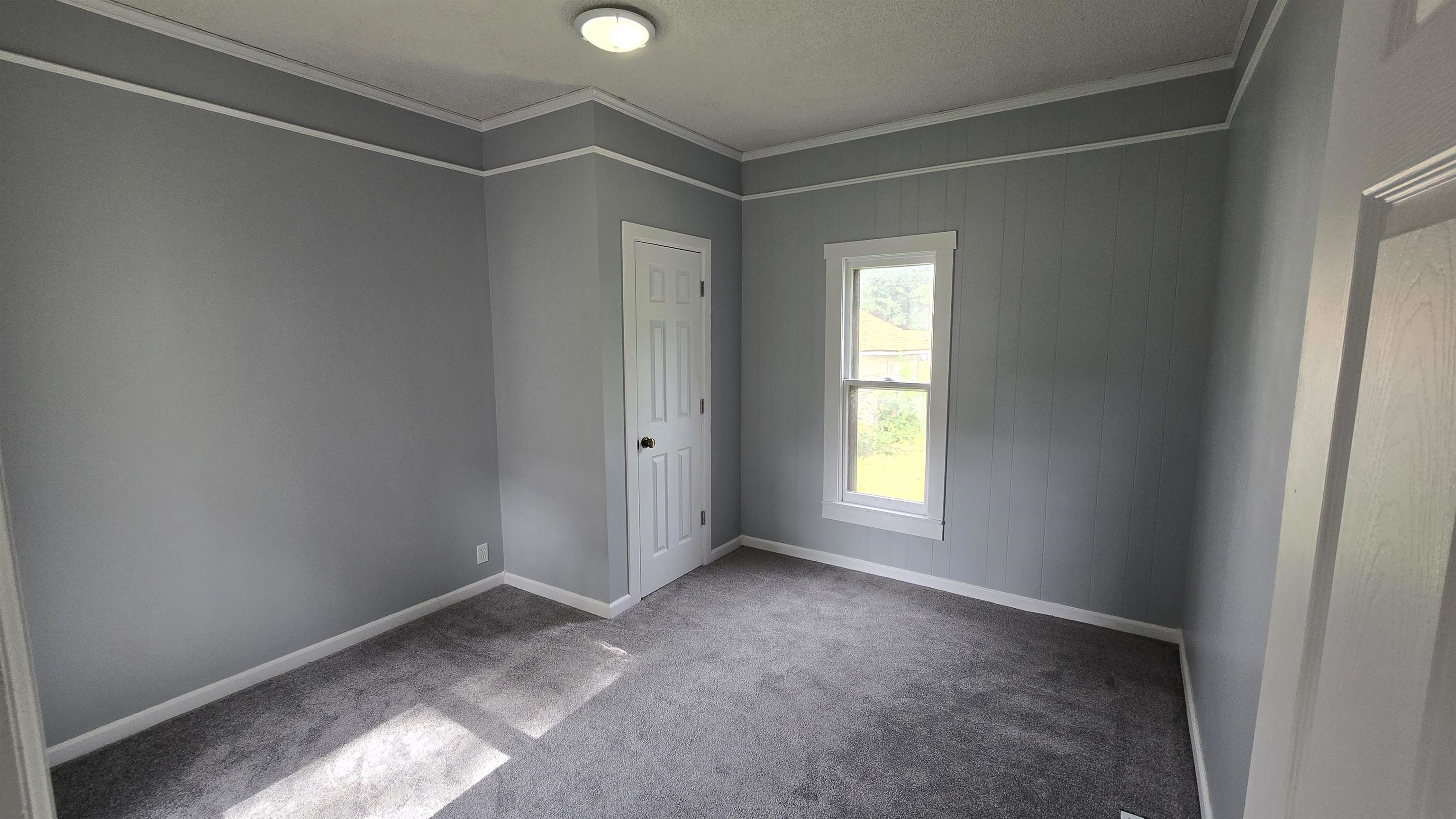 614 N C St Property Photo 8