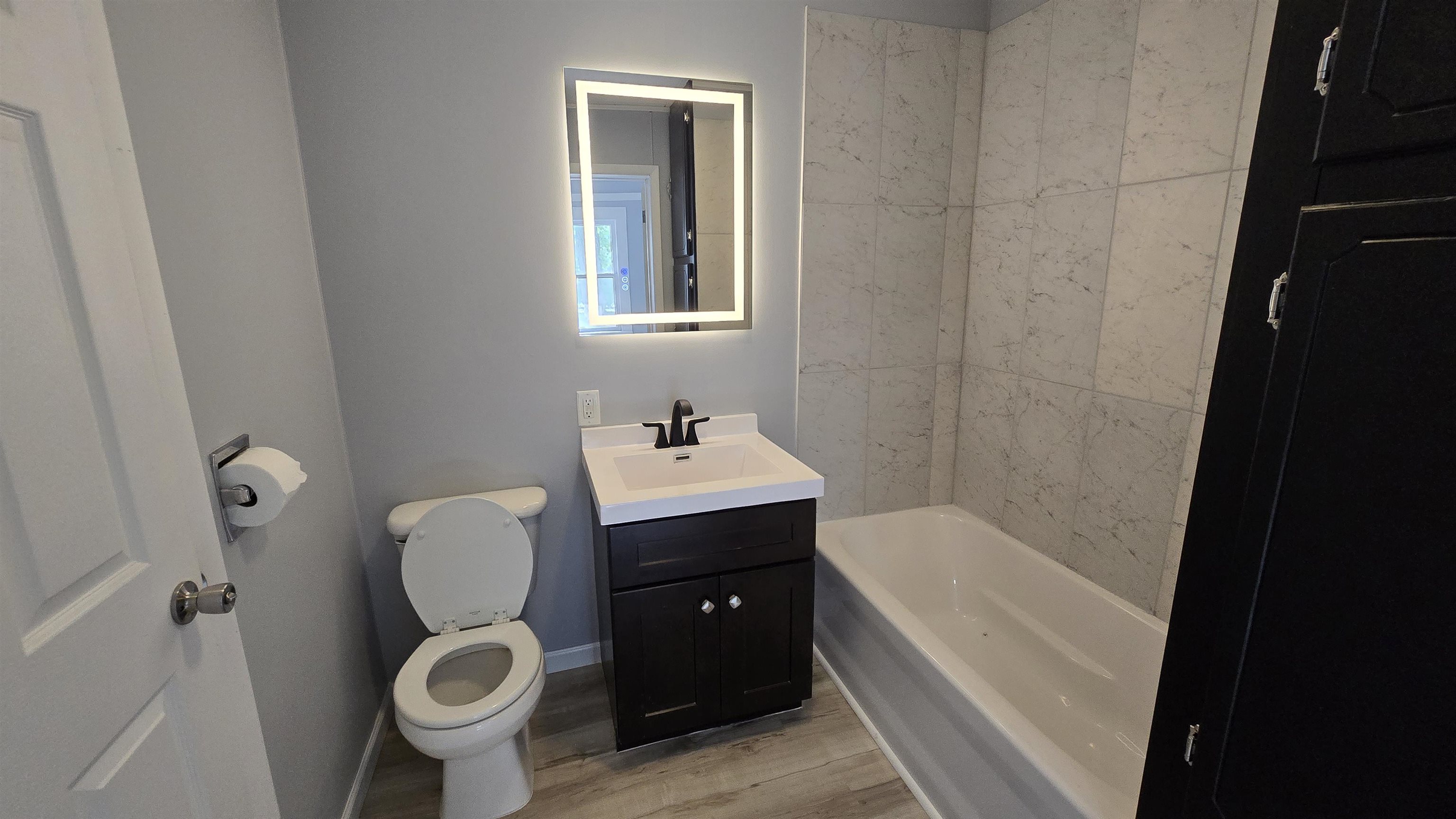 614 N C St Property Photo 22