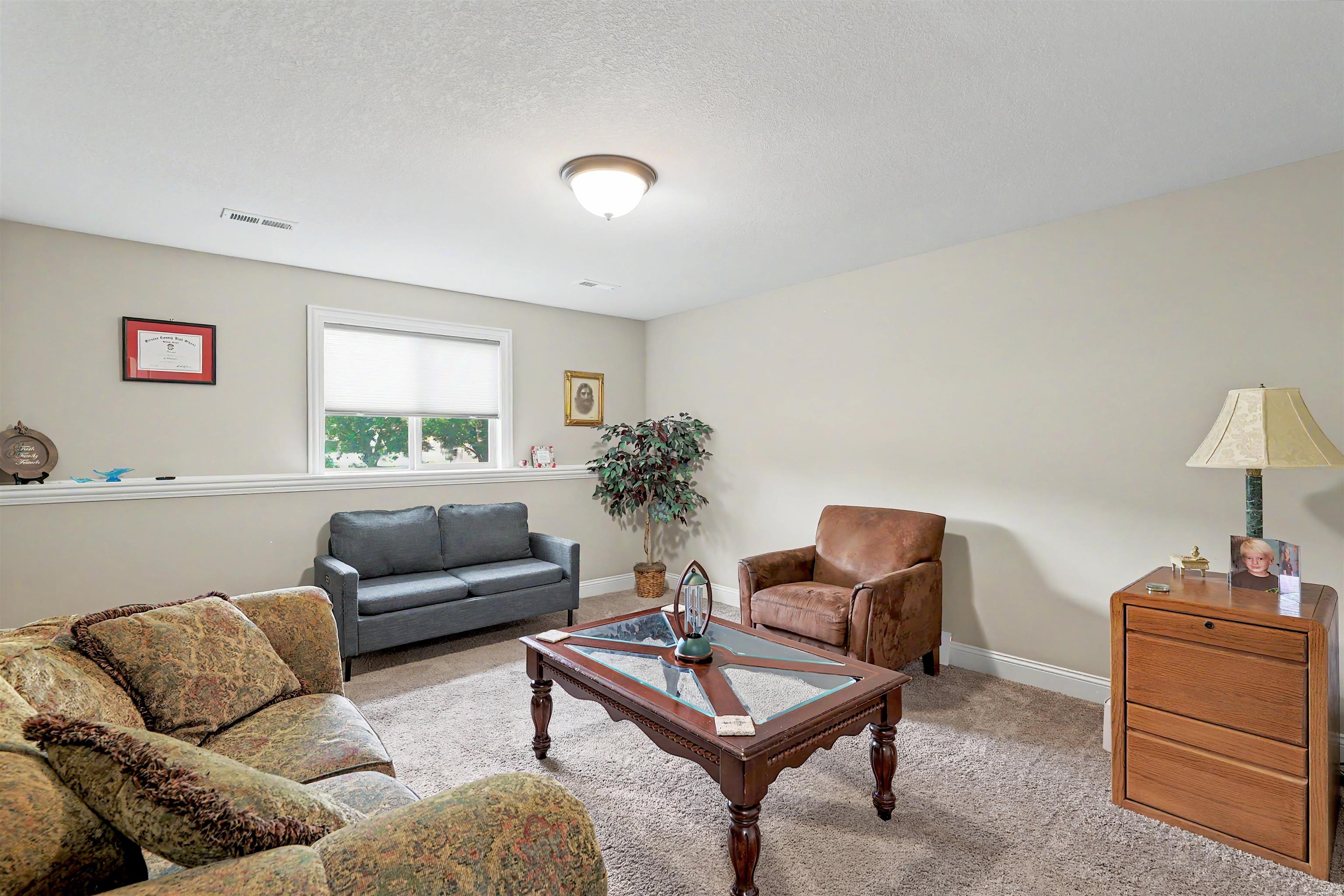 1615 N Obsidian St Property Photo 32