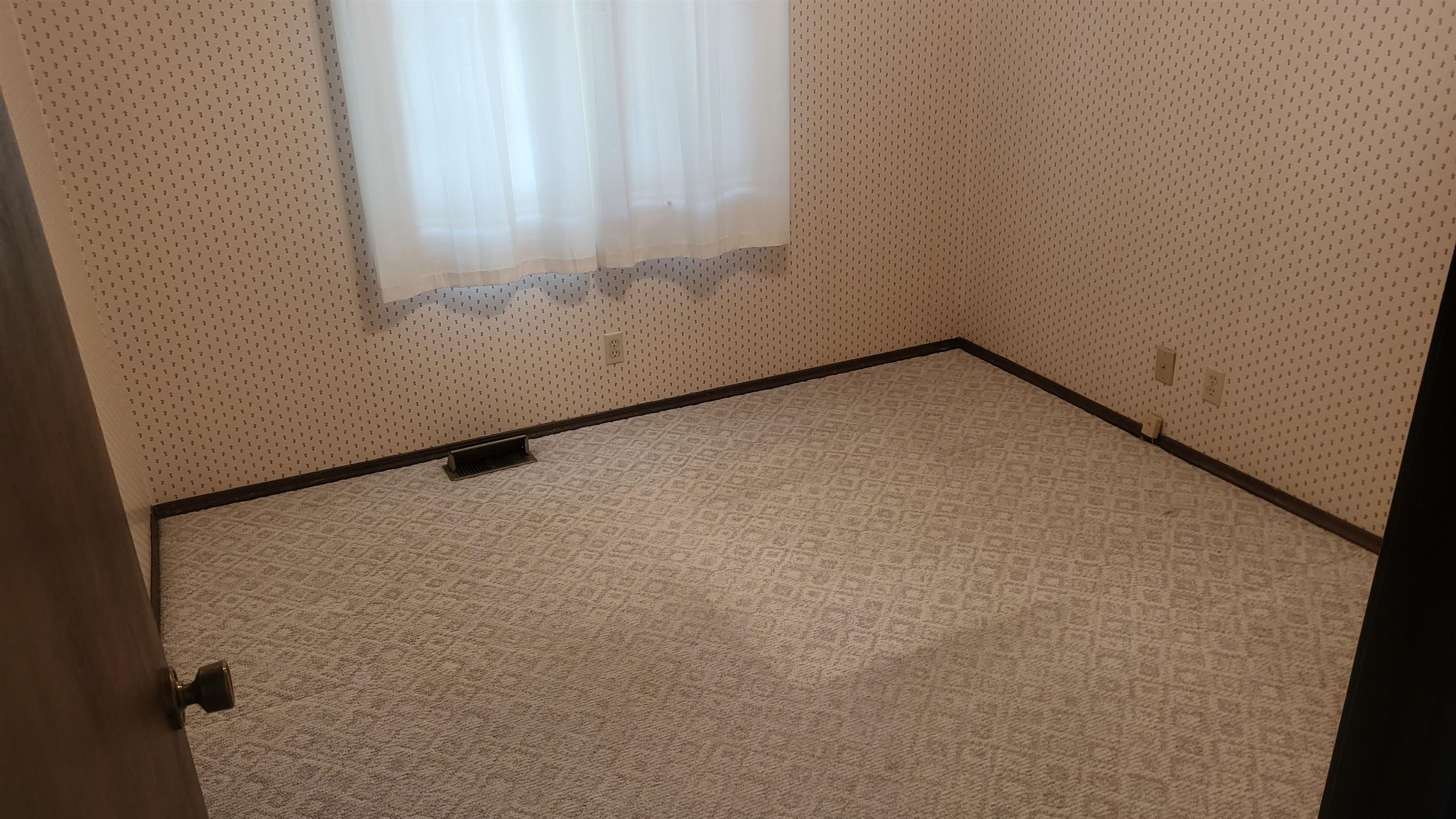 840 Trinity Court Property Photo 7