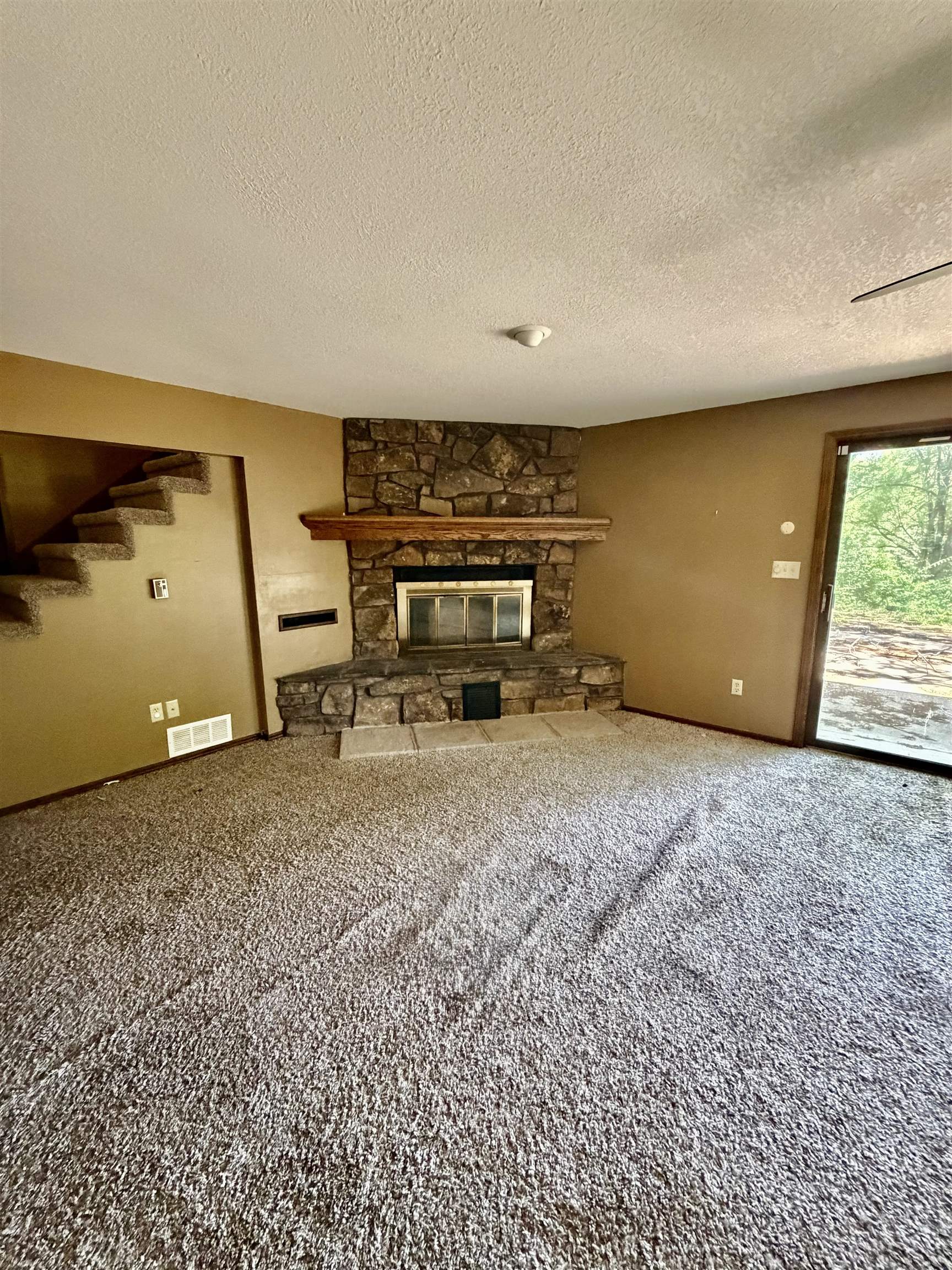 1537 N Milton Ct Property Photo 18