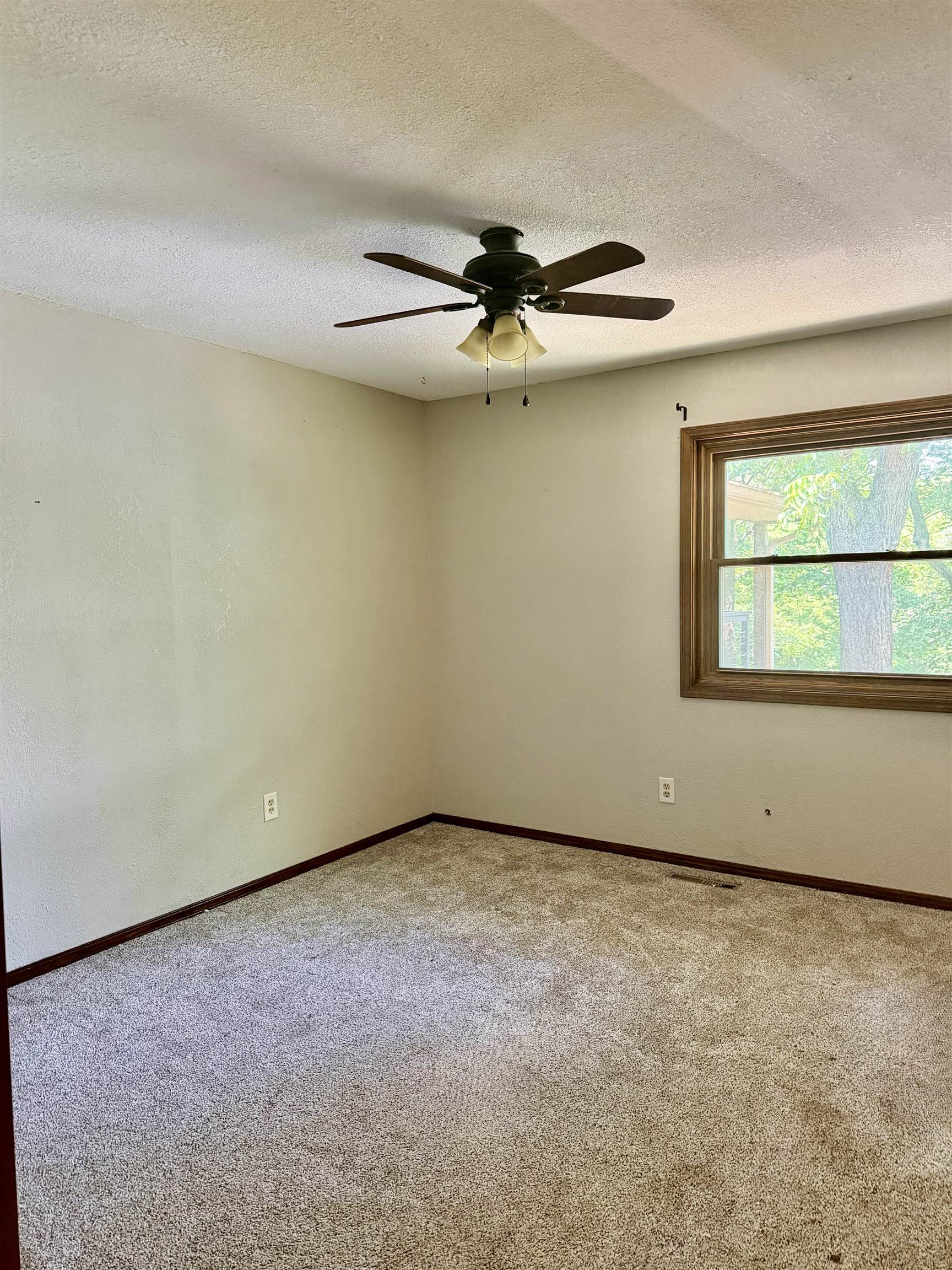 1537 N Milton Ct Property Photo 20