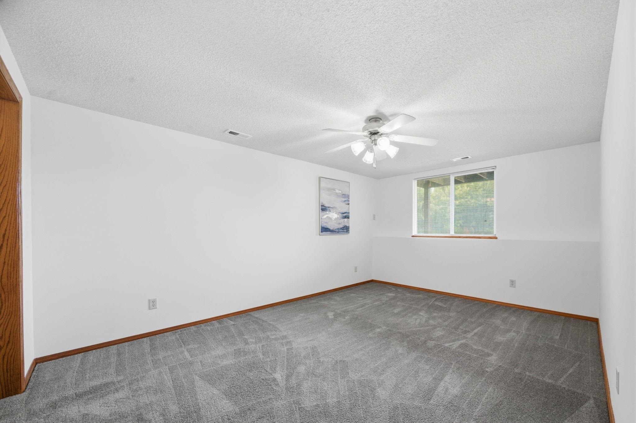 14012 W Highland Springs Ct Property Photo 27