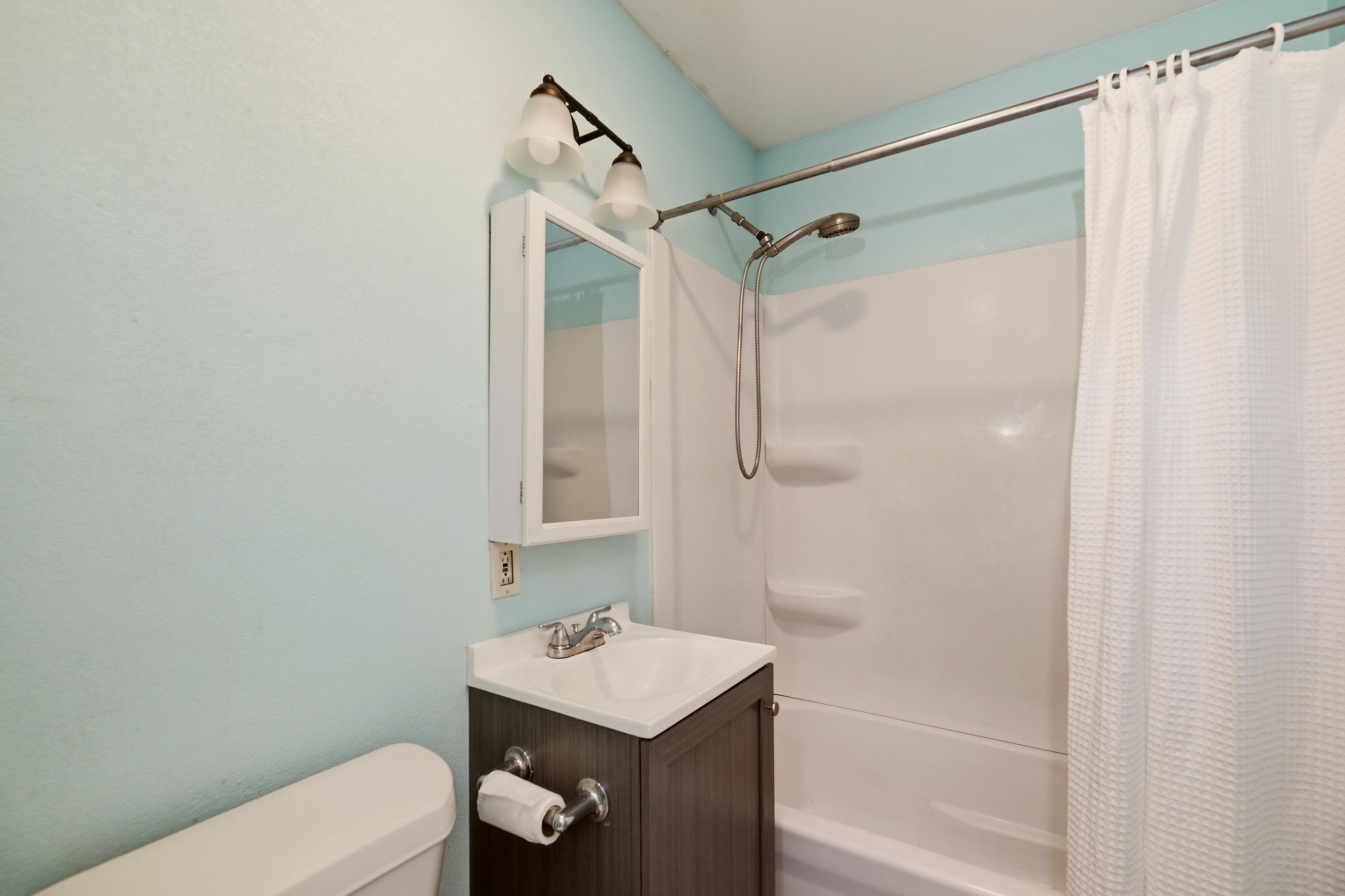 1838 N Green Property Photo 14