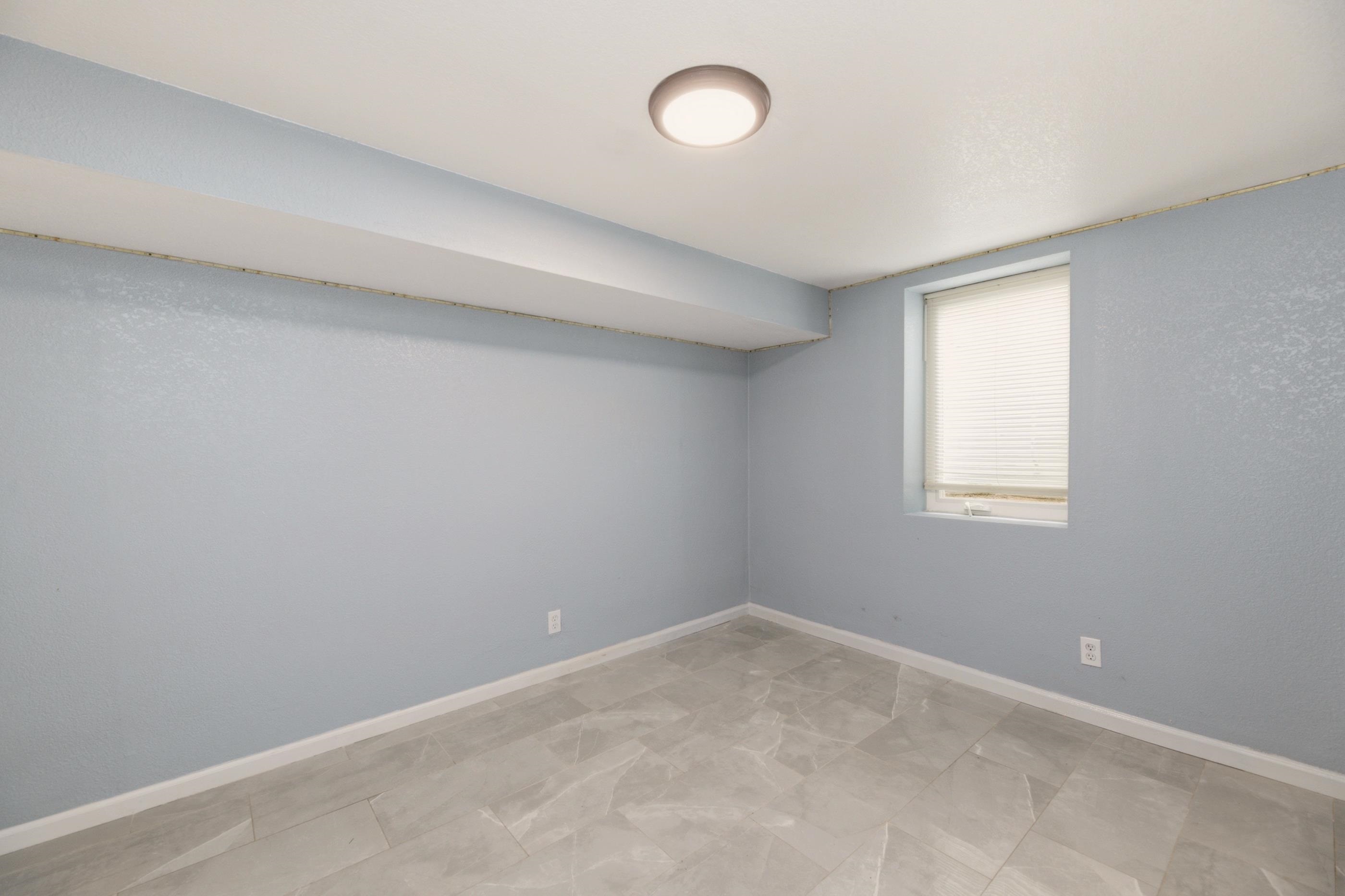 1838 N Green Property Photo 19