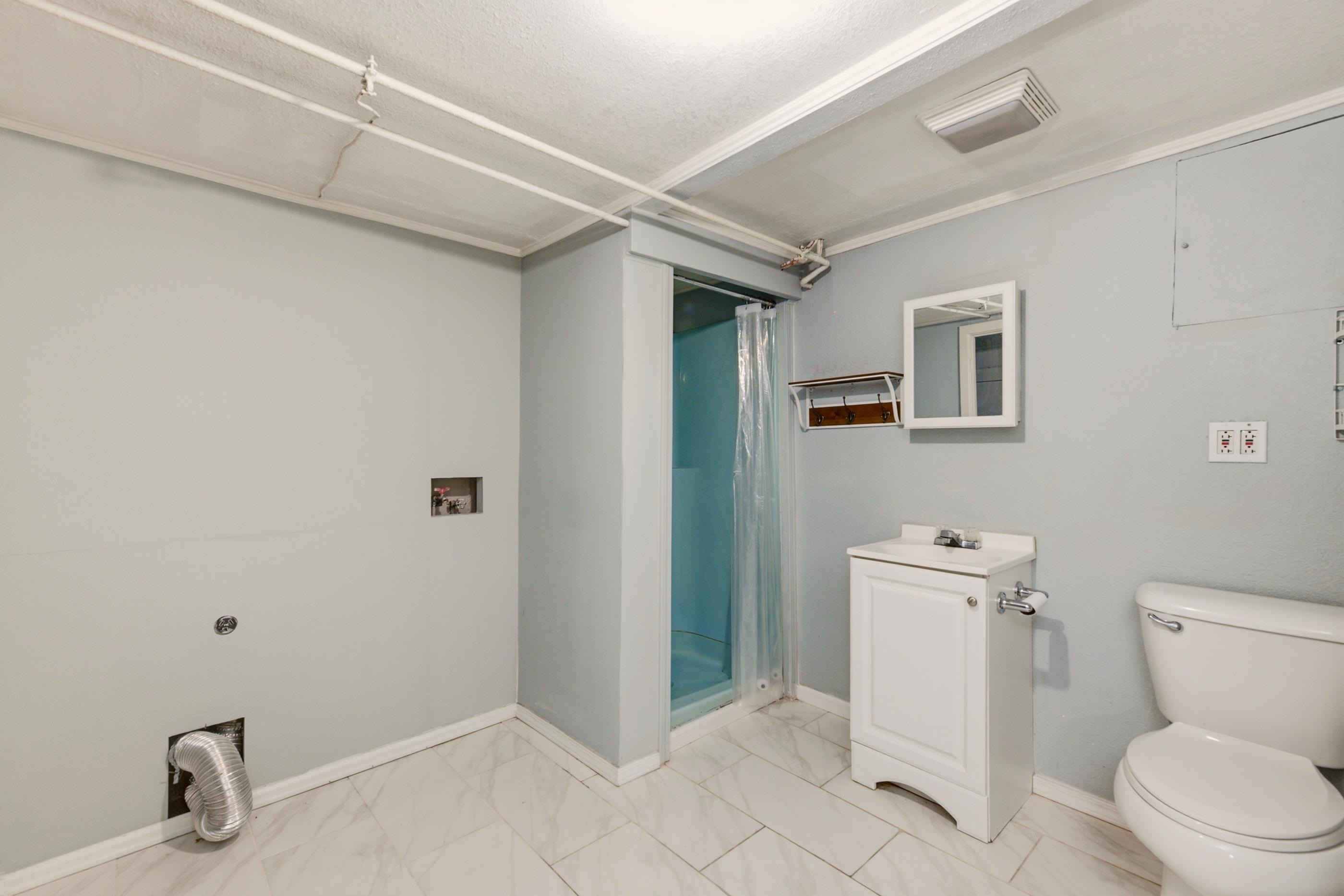 1838 N Green Property Photo 21