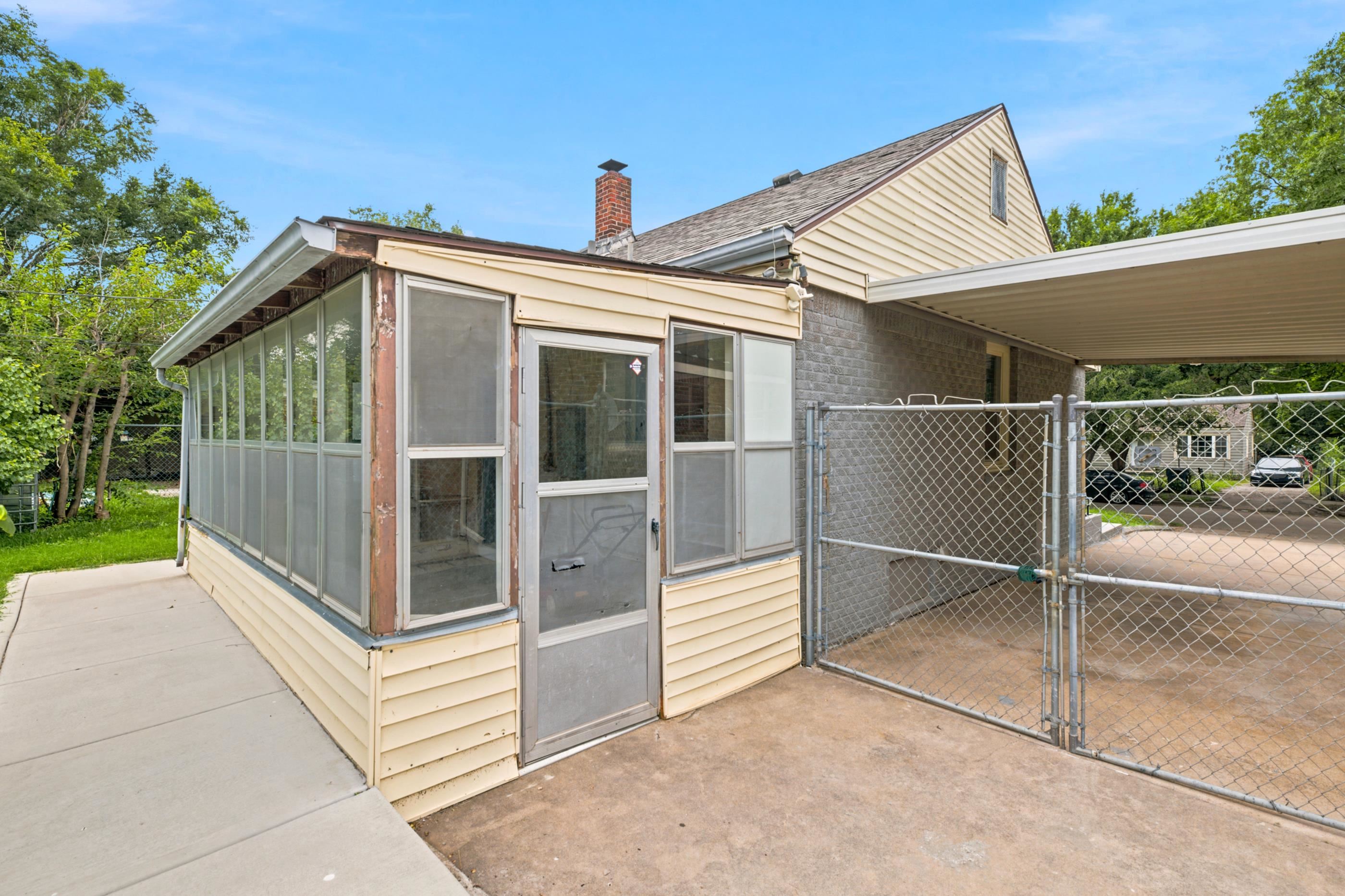 1838 N Green Property Photo 26