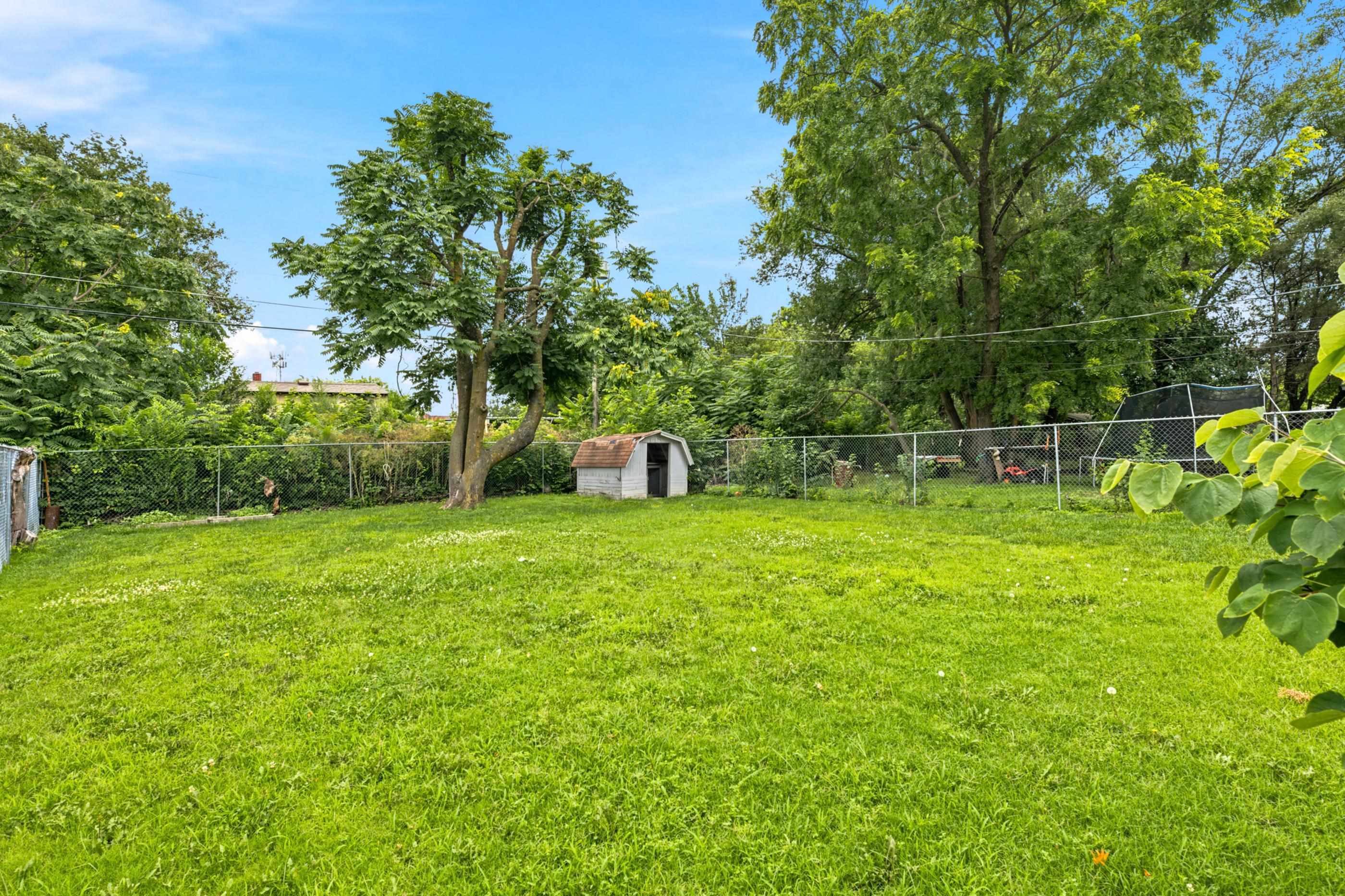 1838 N Green Property Photo 27