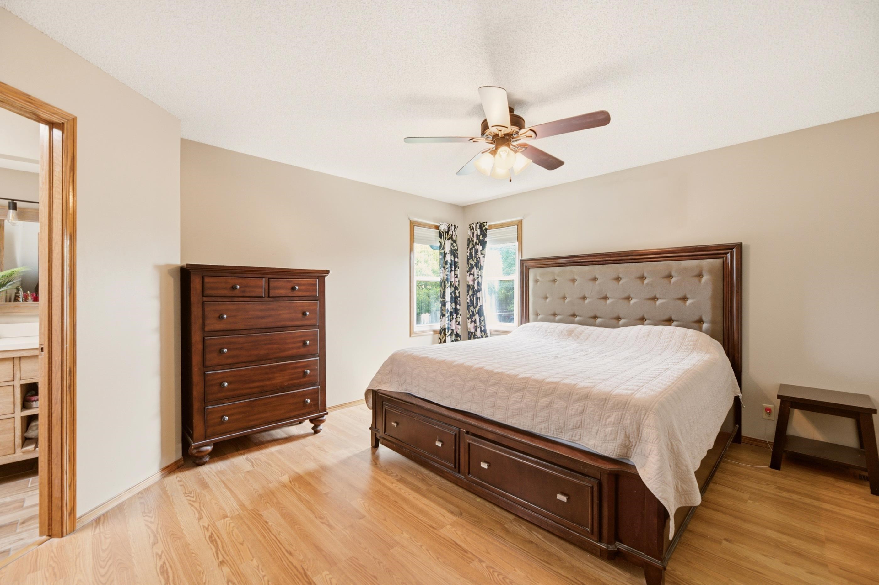 1308 W Loring Property Photo 21