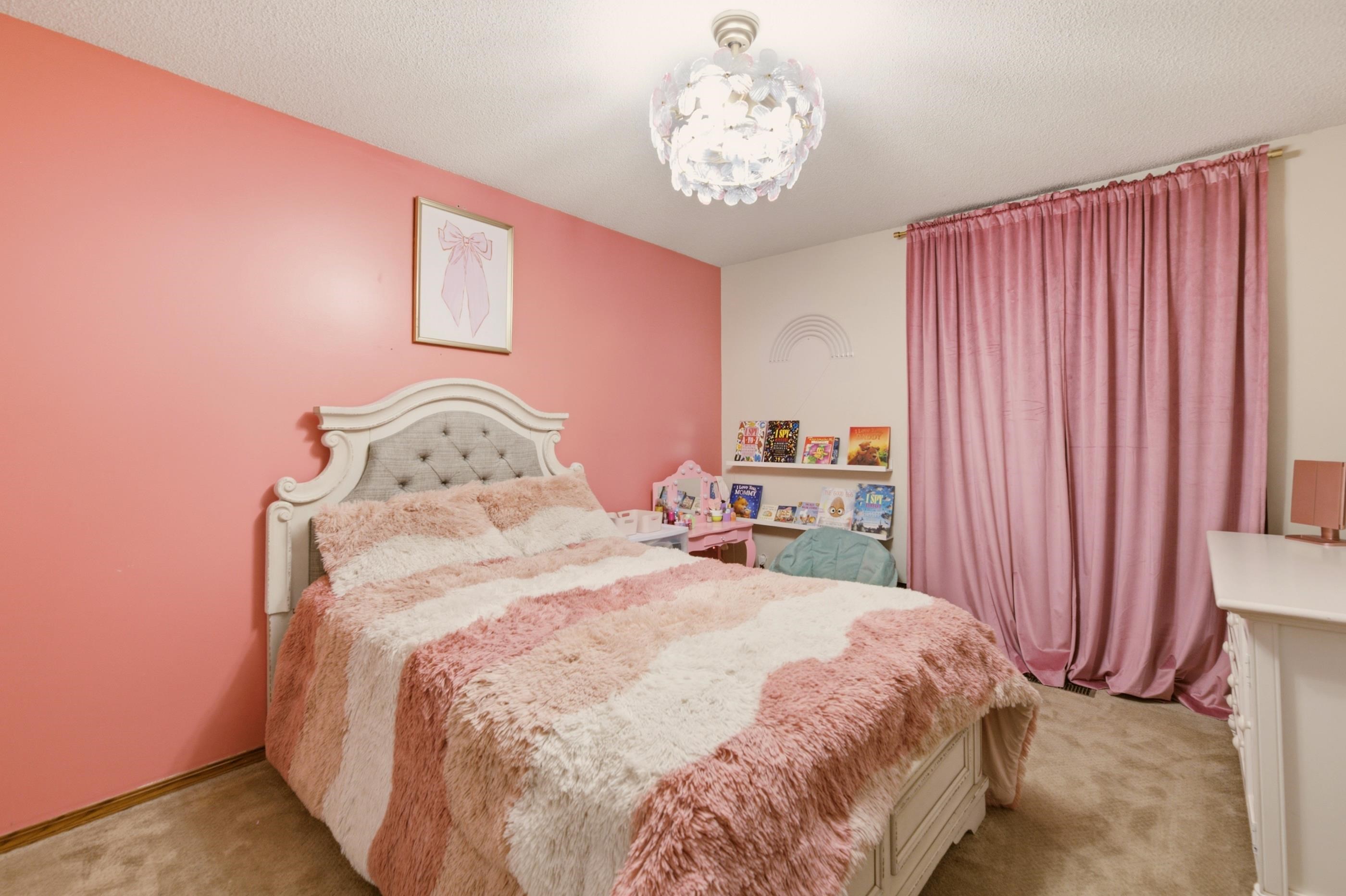 1308 W Loring Property Photo 25