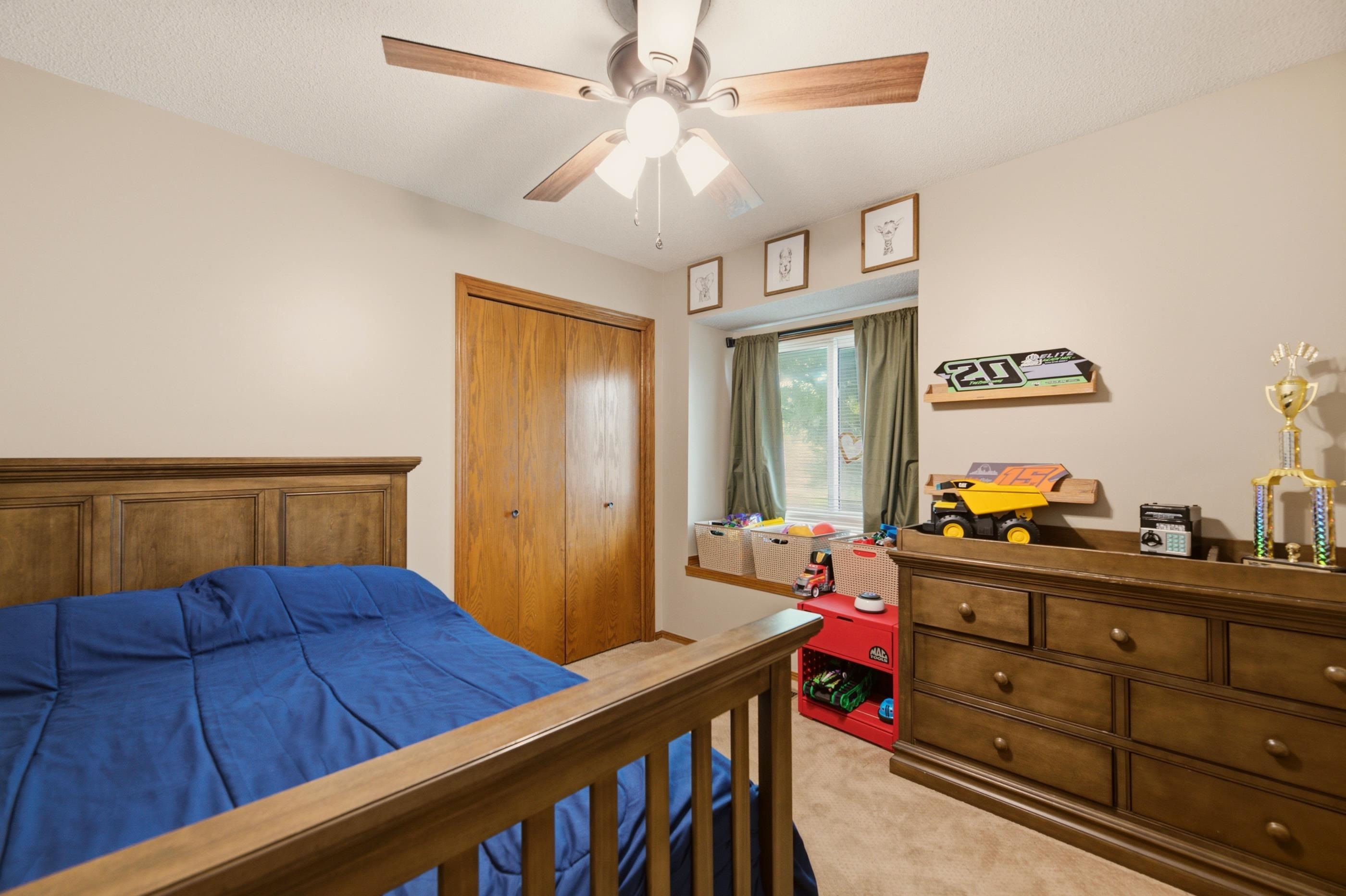 1308 W Loring Property Photo 27