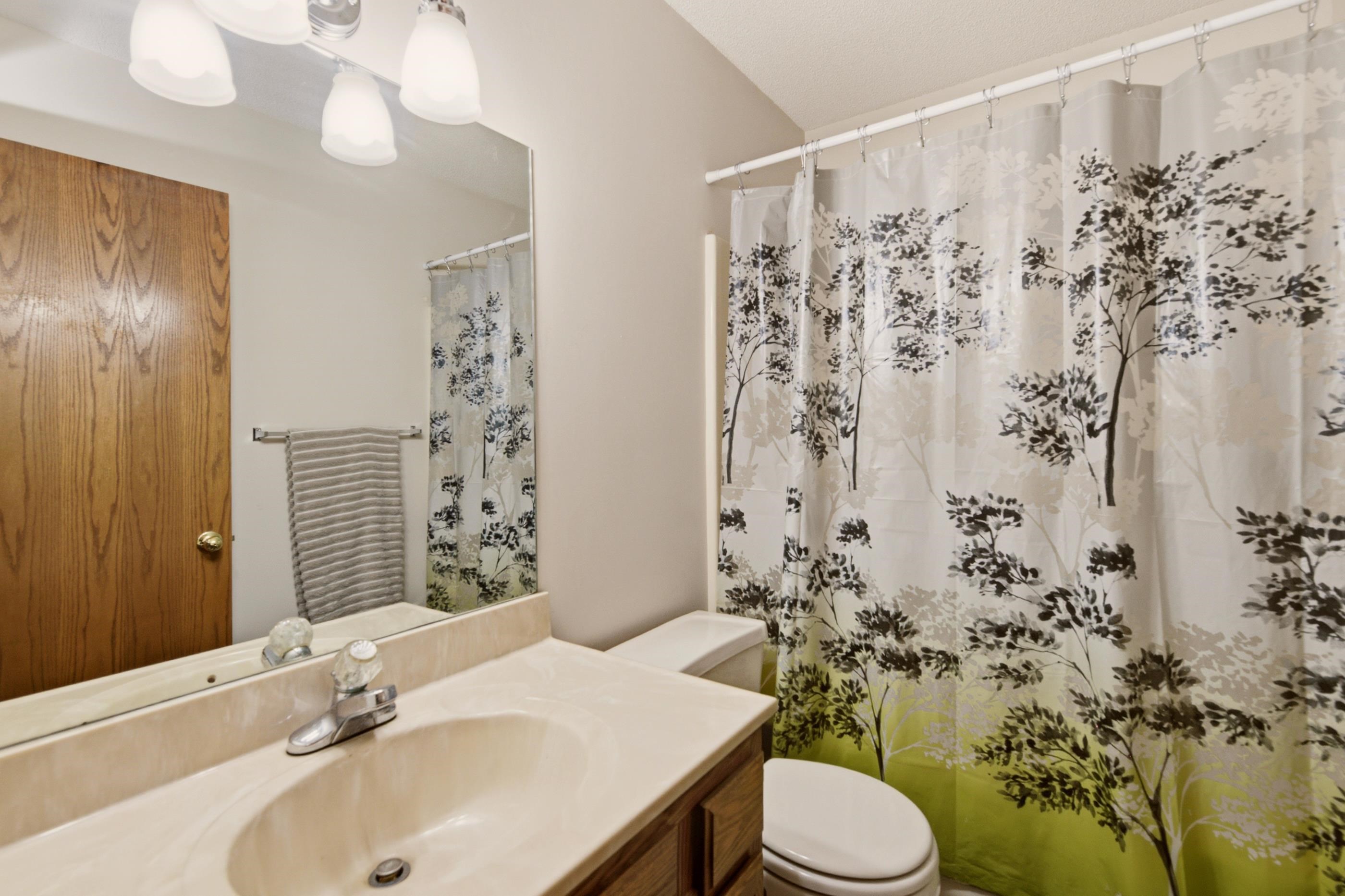 1308 W Loring Property Photo 31