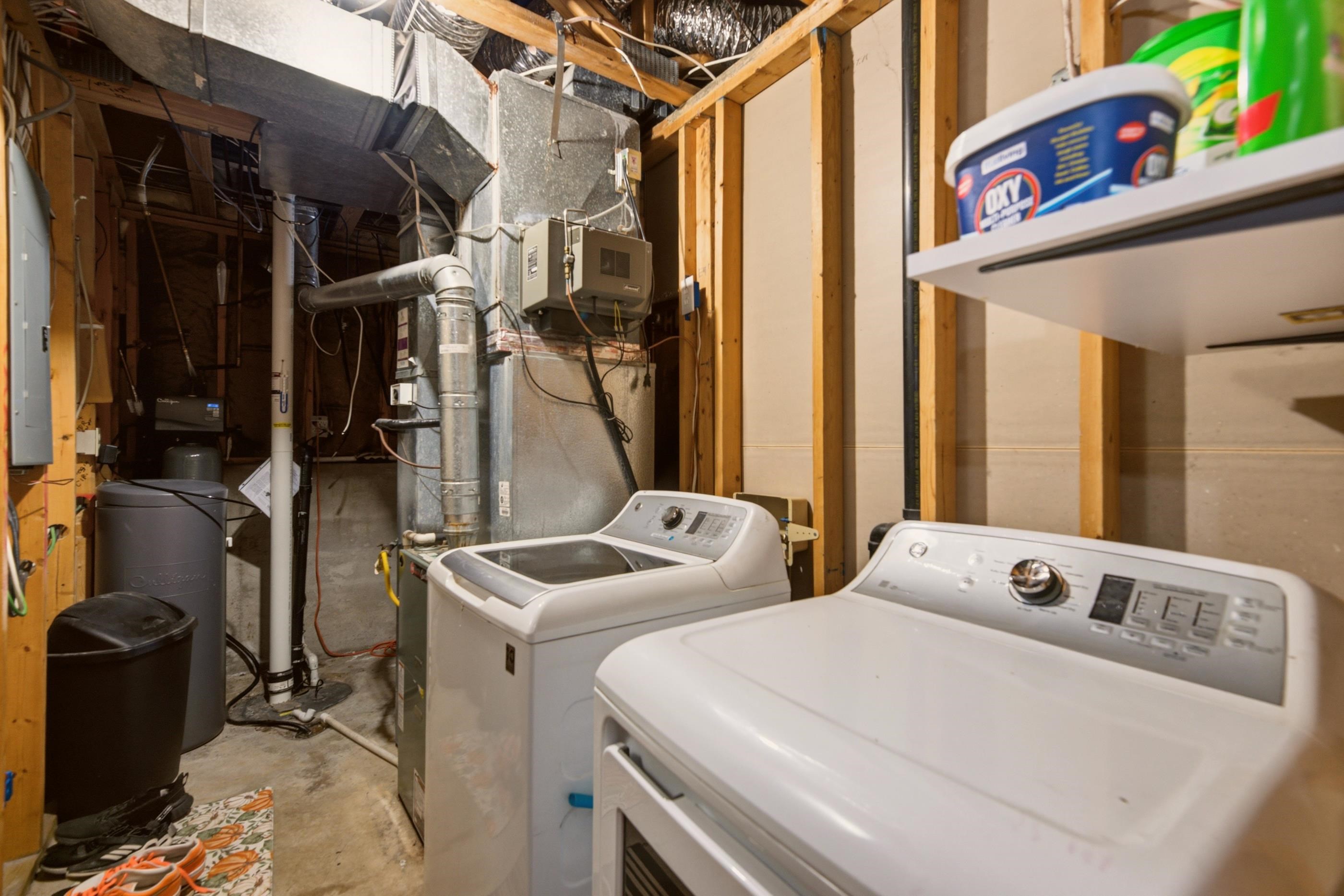 1308 W Loring Property Photo 32