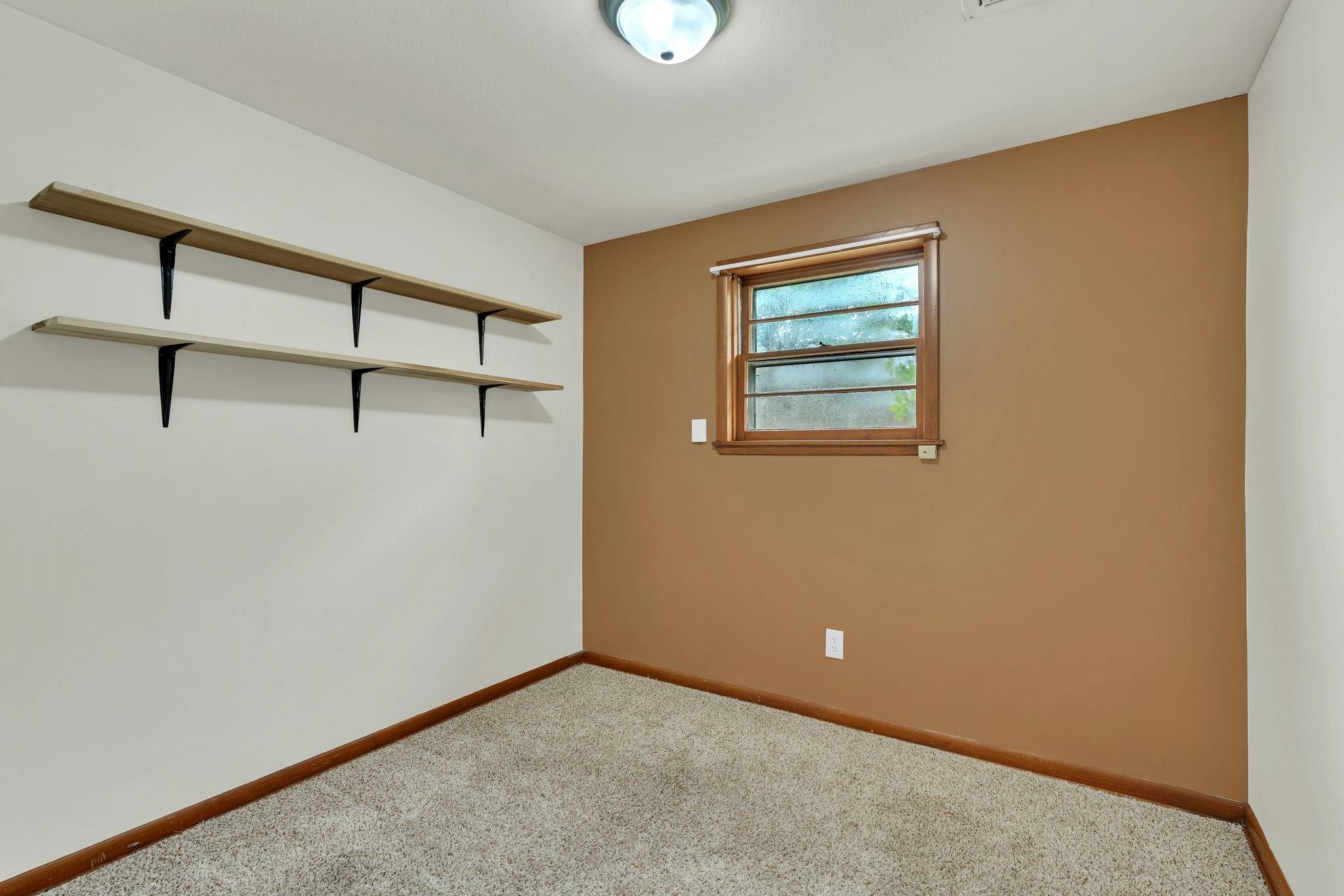 1210 N Farmstead St Property Photo 20