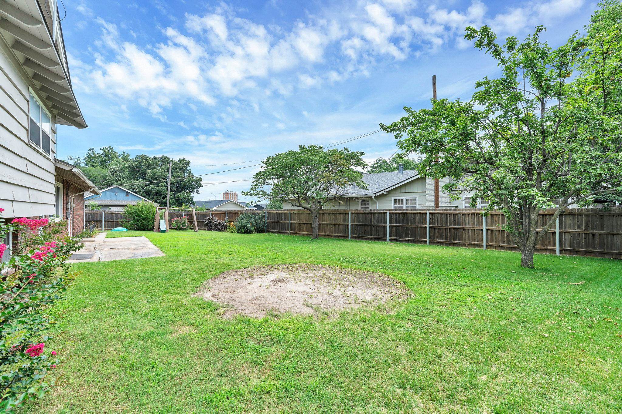 1210 N Farmstead St Property Photo 29