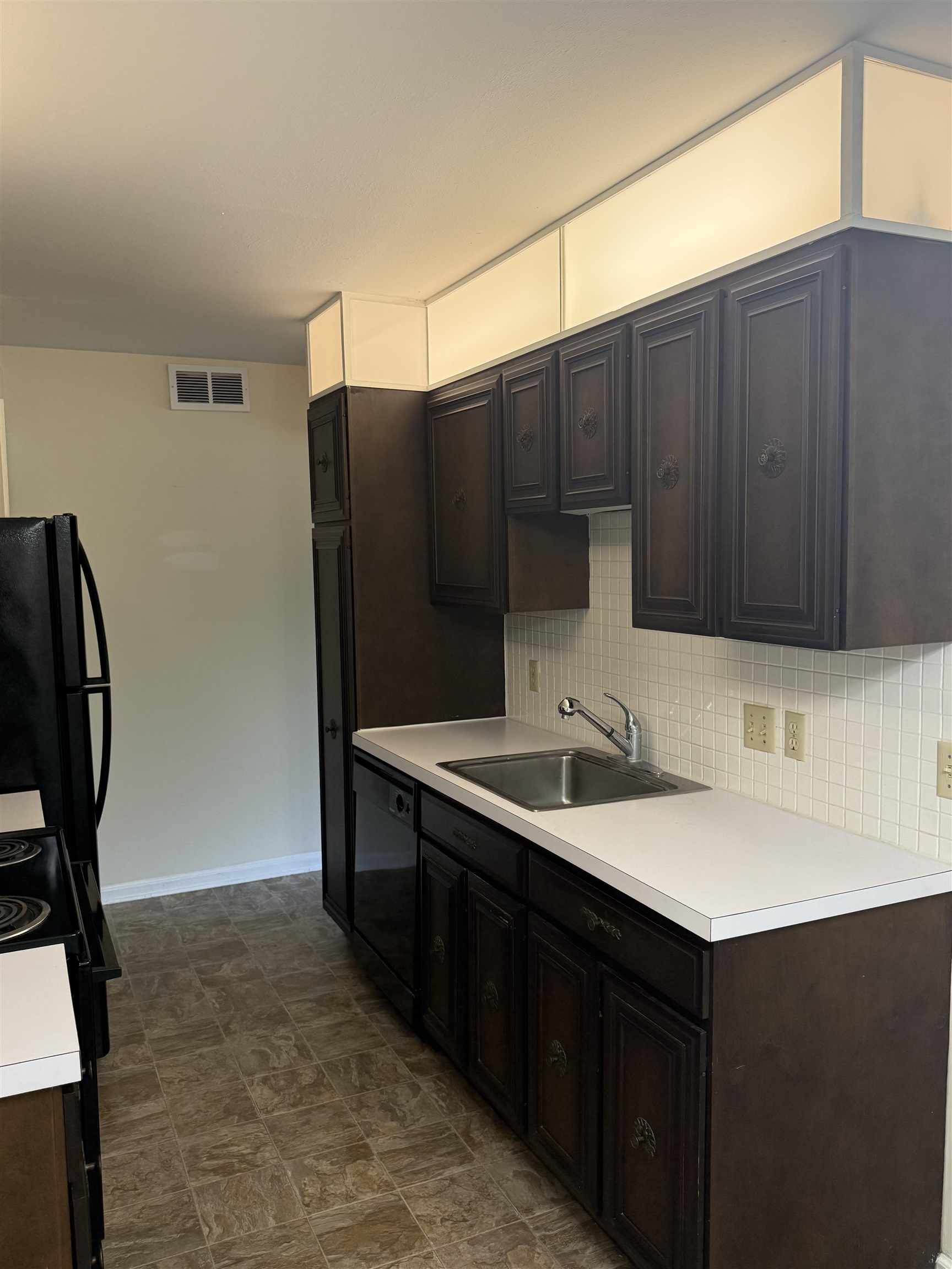 7077 E Central Property Photo 15