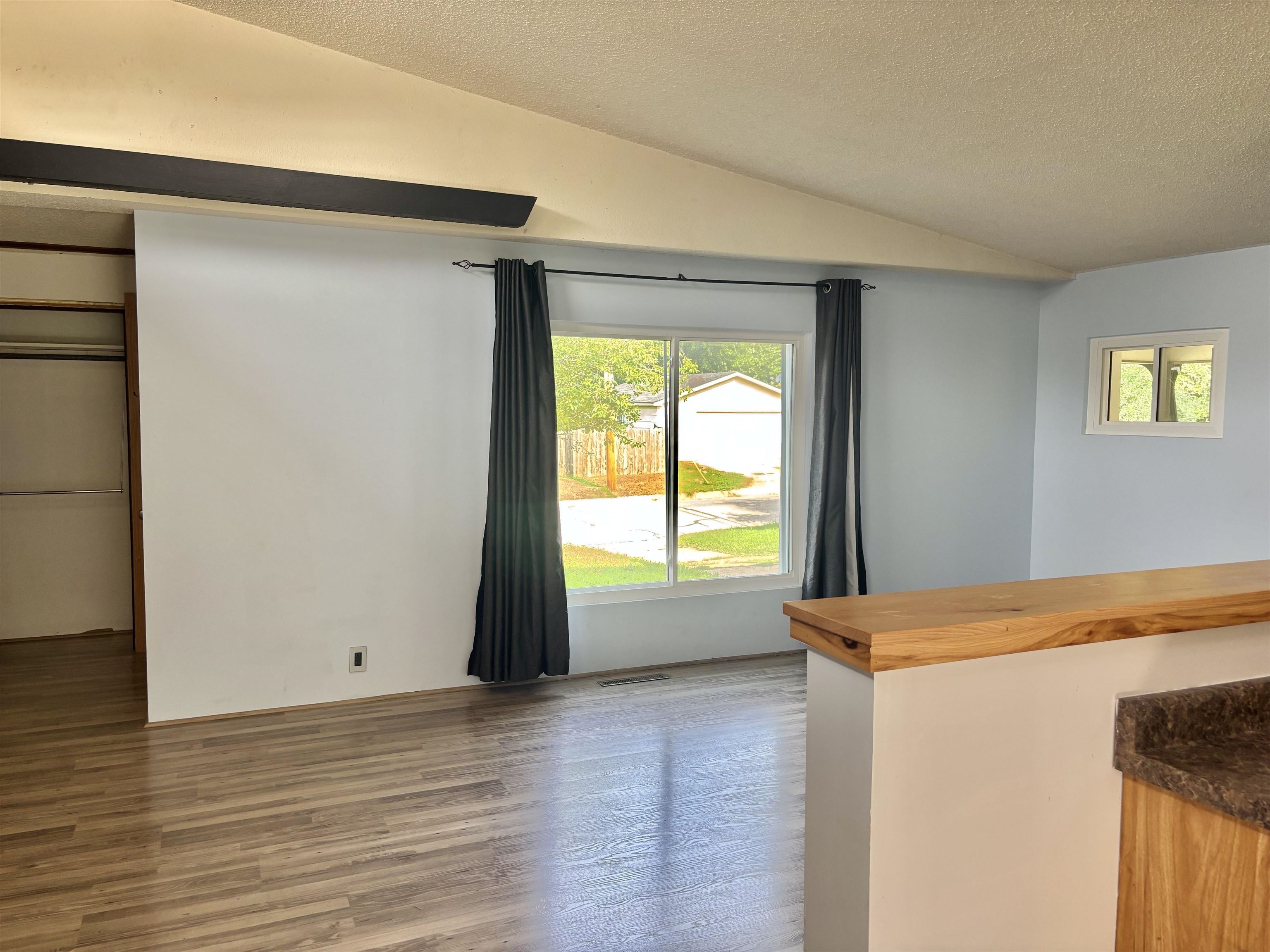 1772 S Clifton Property Photo 3