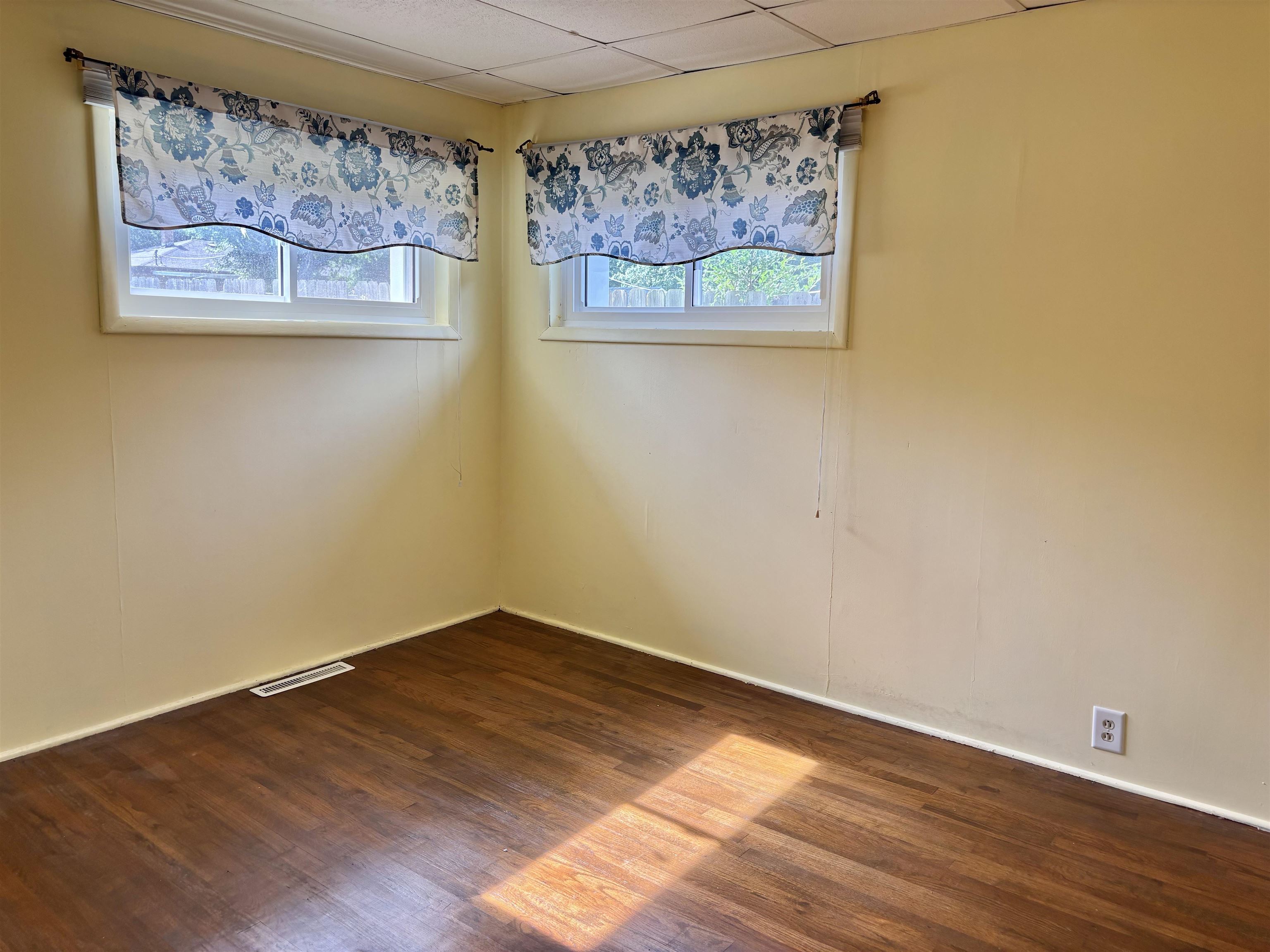 1772 S Clifton Property Photo 9