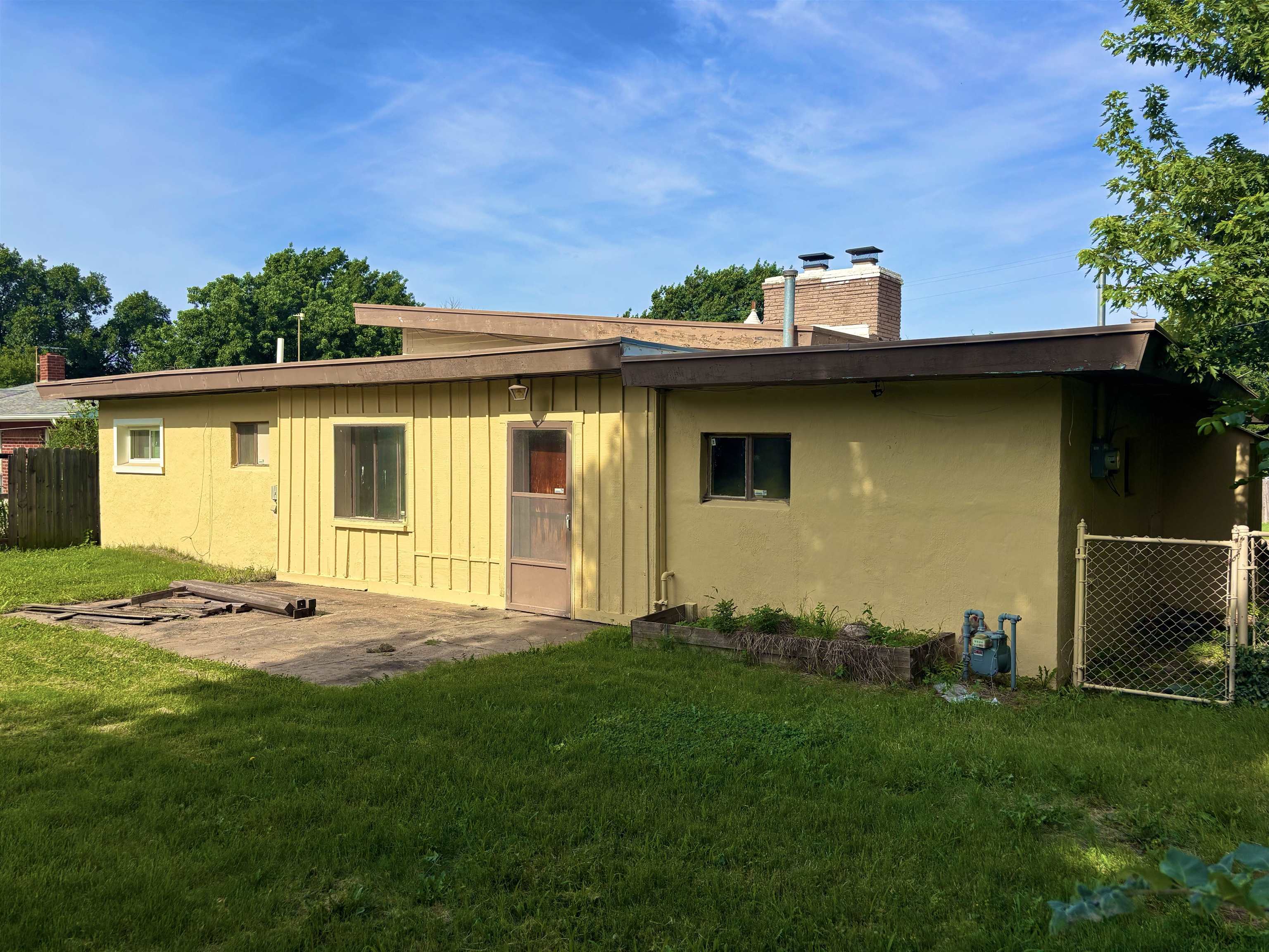 1772 S Clifton Property Photo 18