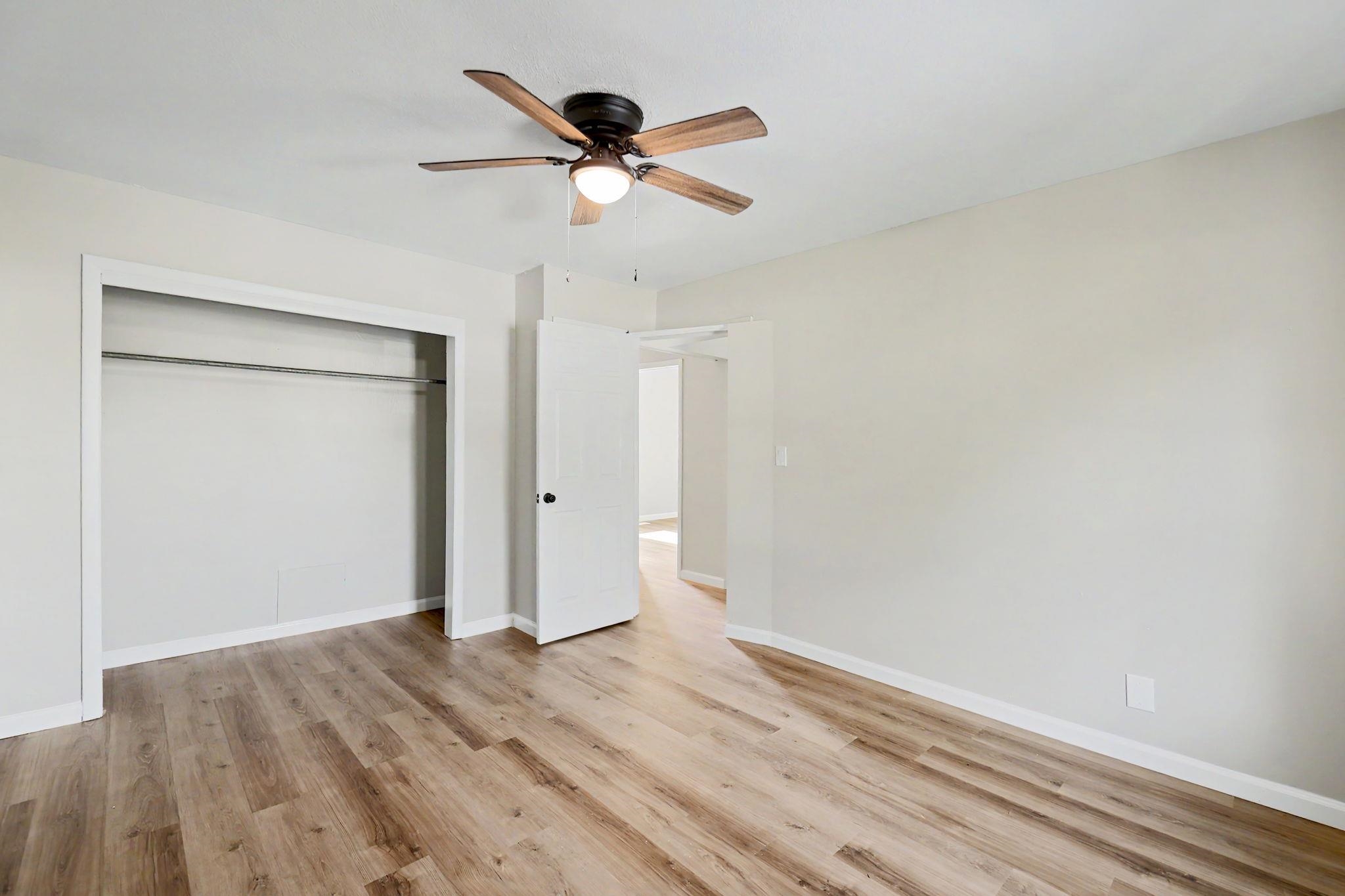 104 N Jackson Ave Property Photo 19
