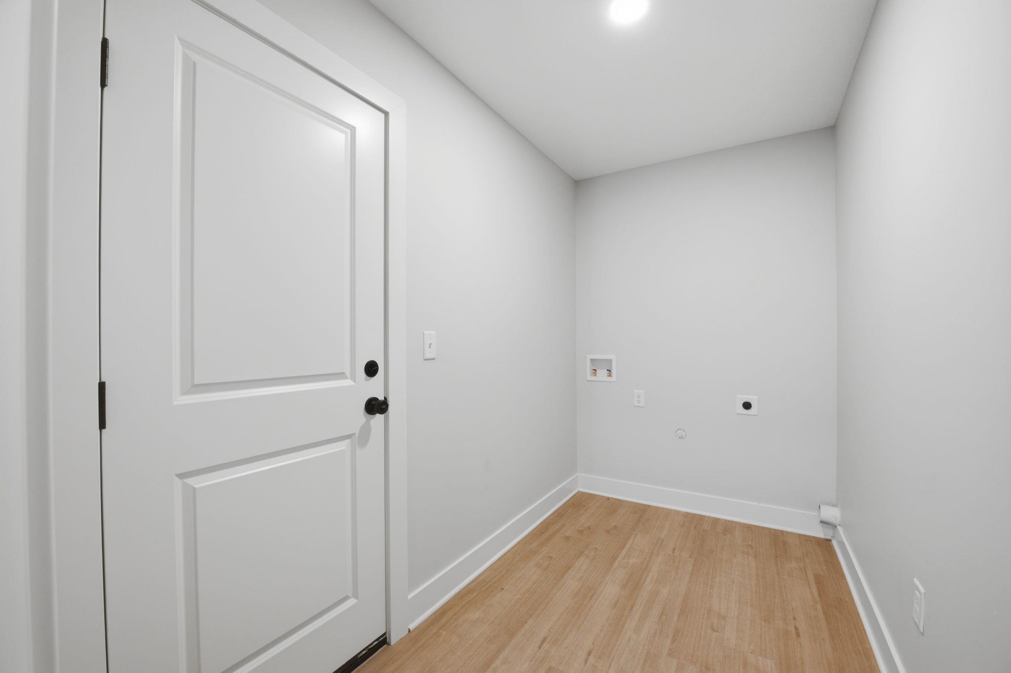 765 N Kansas Ct Property Photo 23