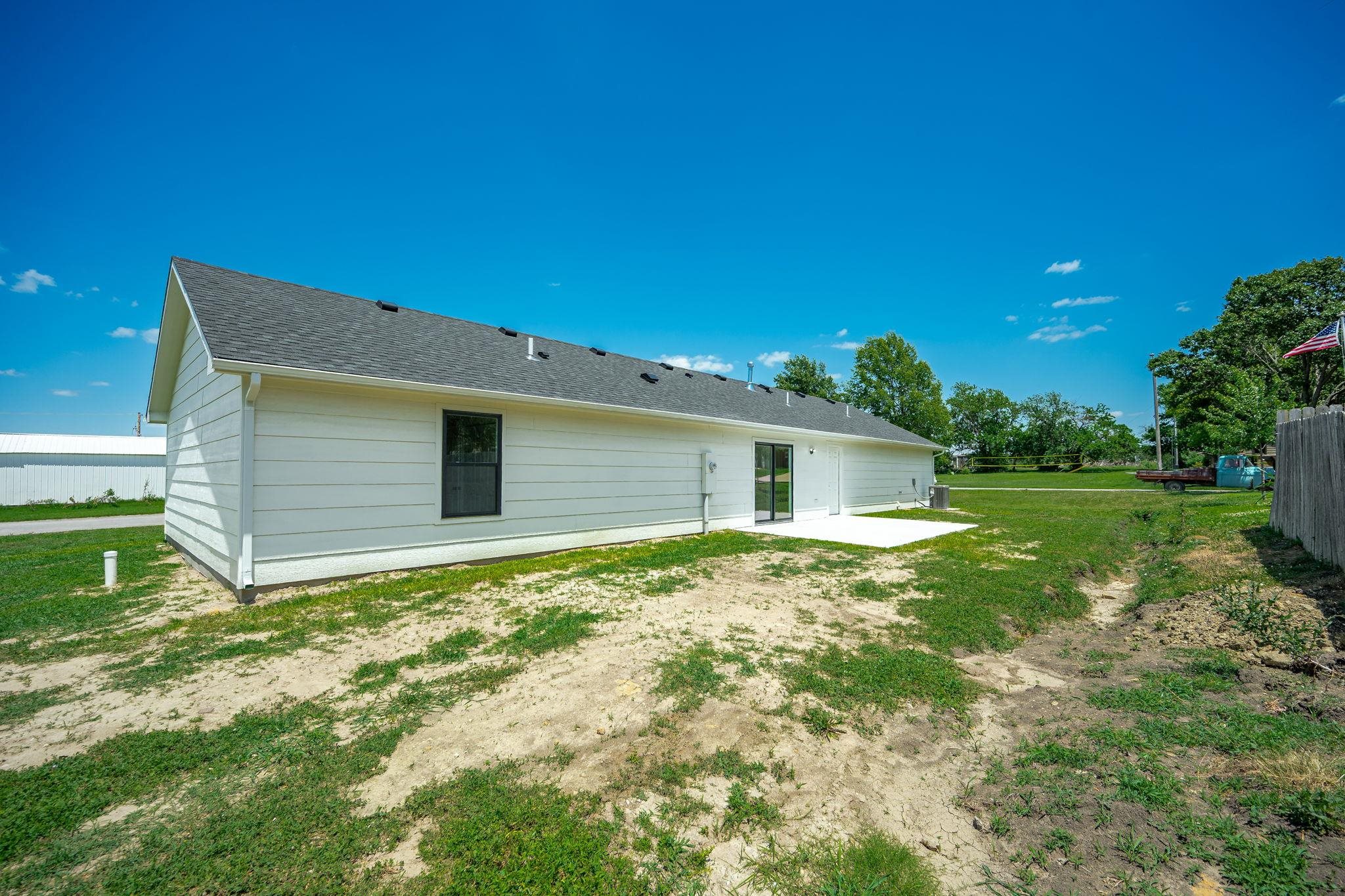 765 N Kansas Ct Property Photo 28