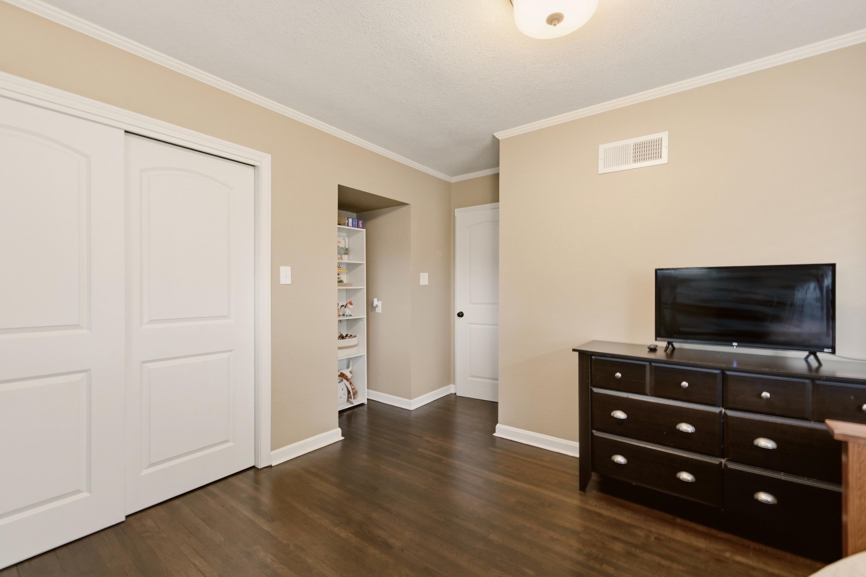 9 W Rolling Hills Dr Property Photo 20
