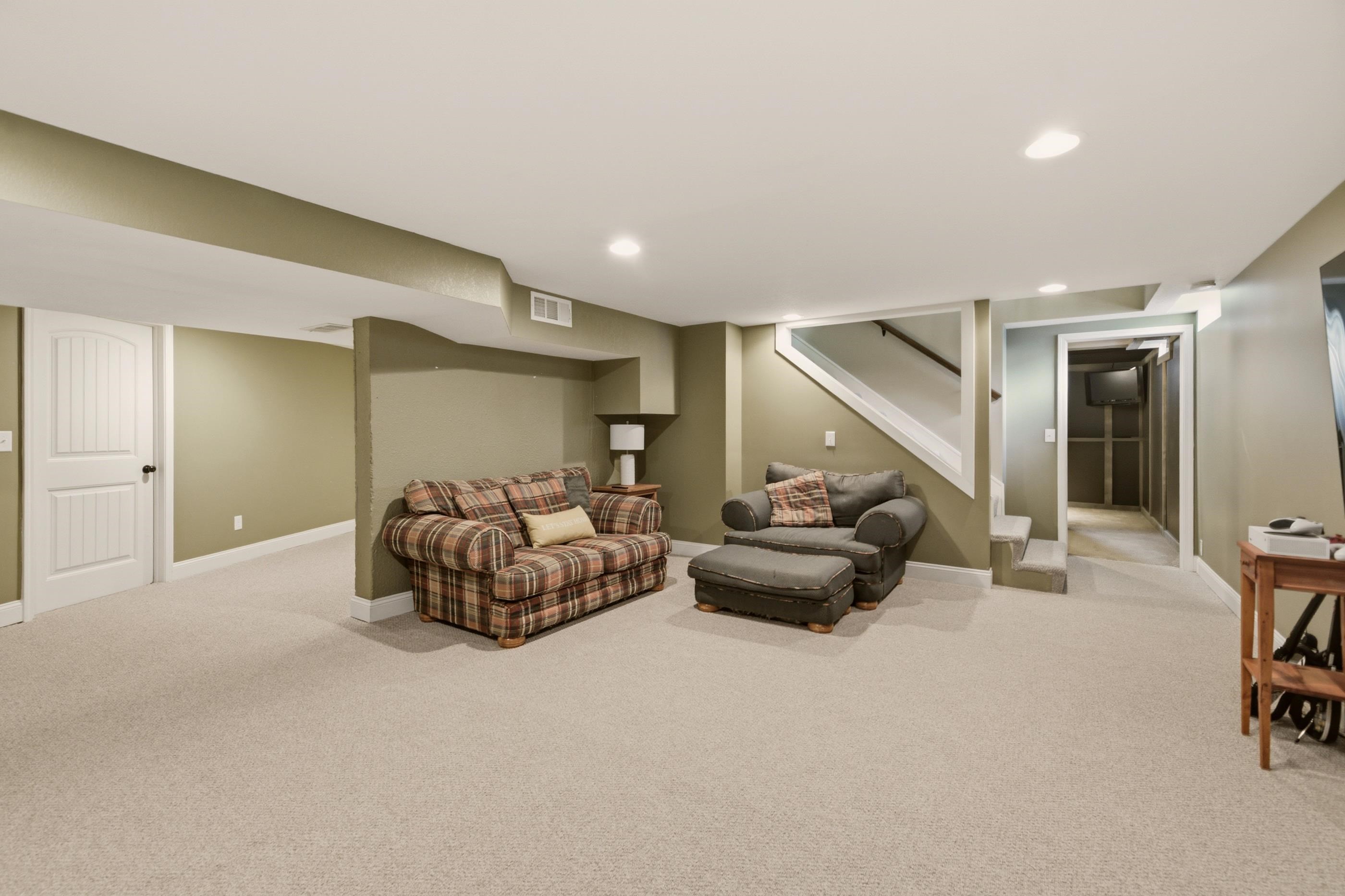 9 W Rolling Hills Dr Property Photo 28