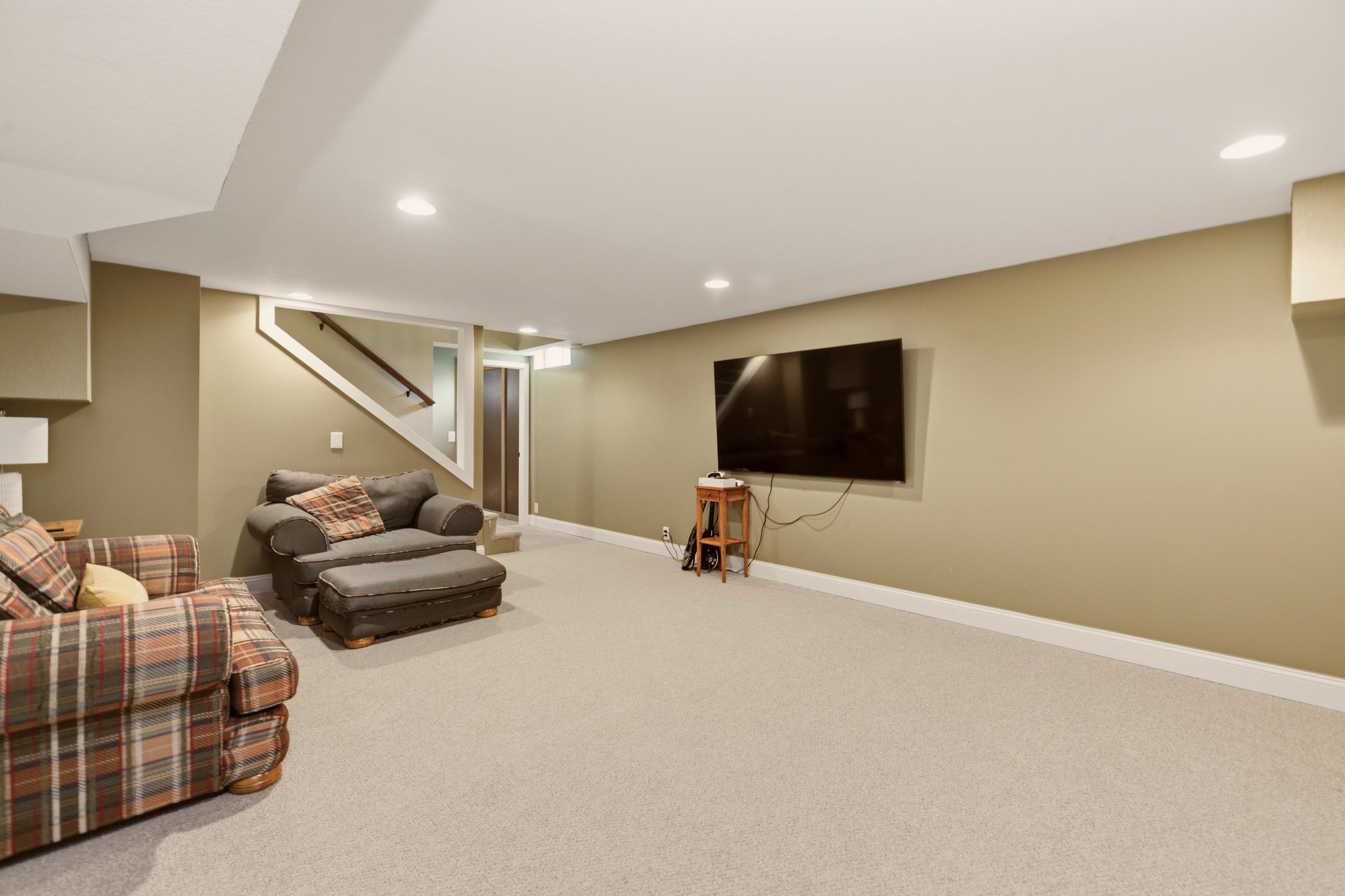 9 W Rolling Hills Dr Property Photo 29