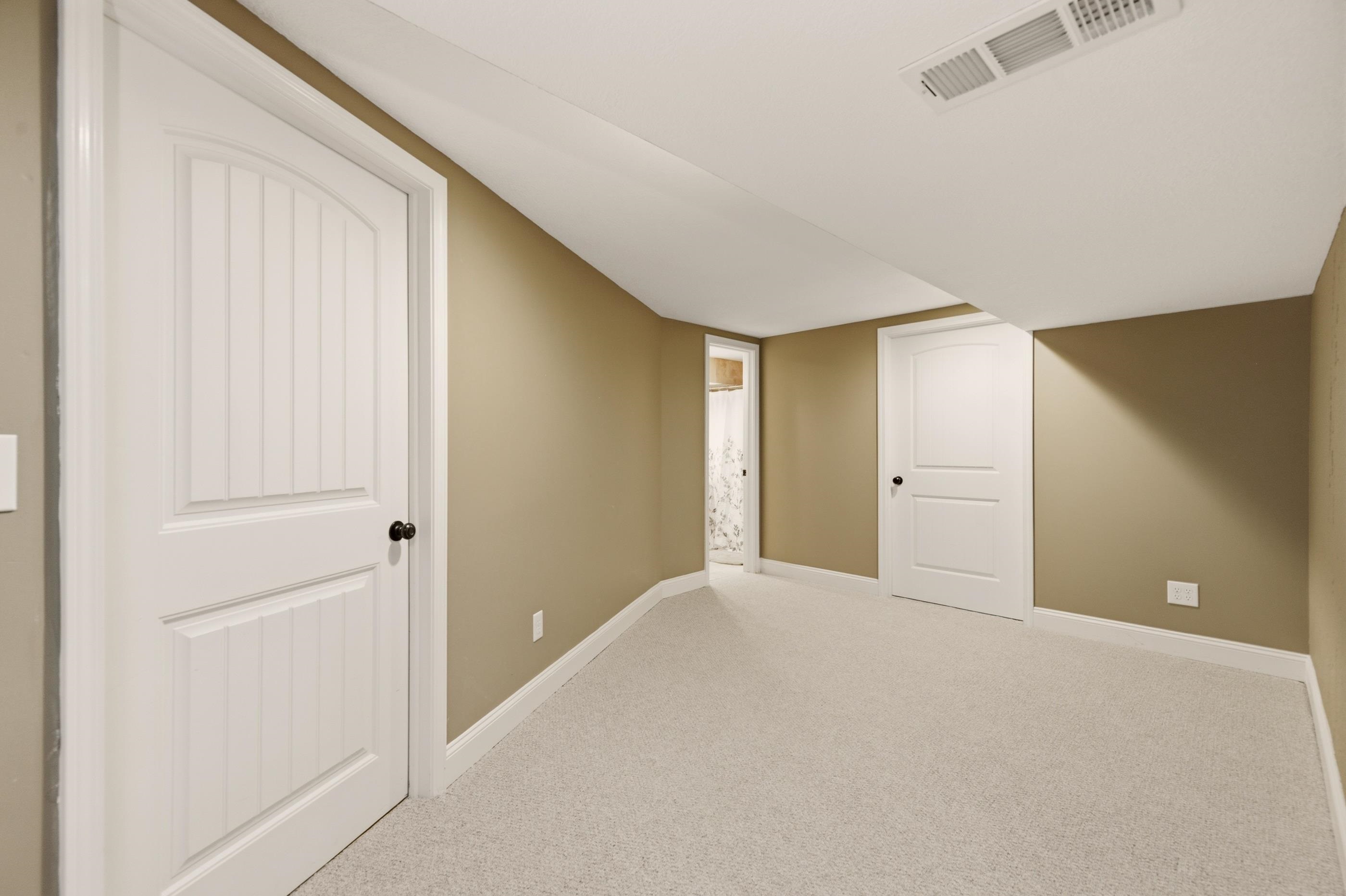 9 W Rolling Hills Dr Property Photo 30