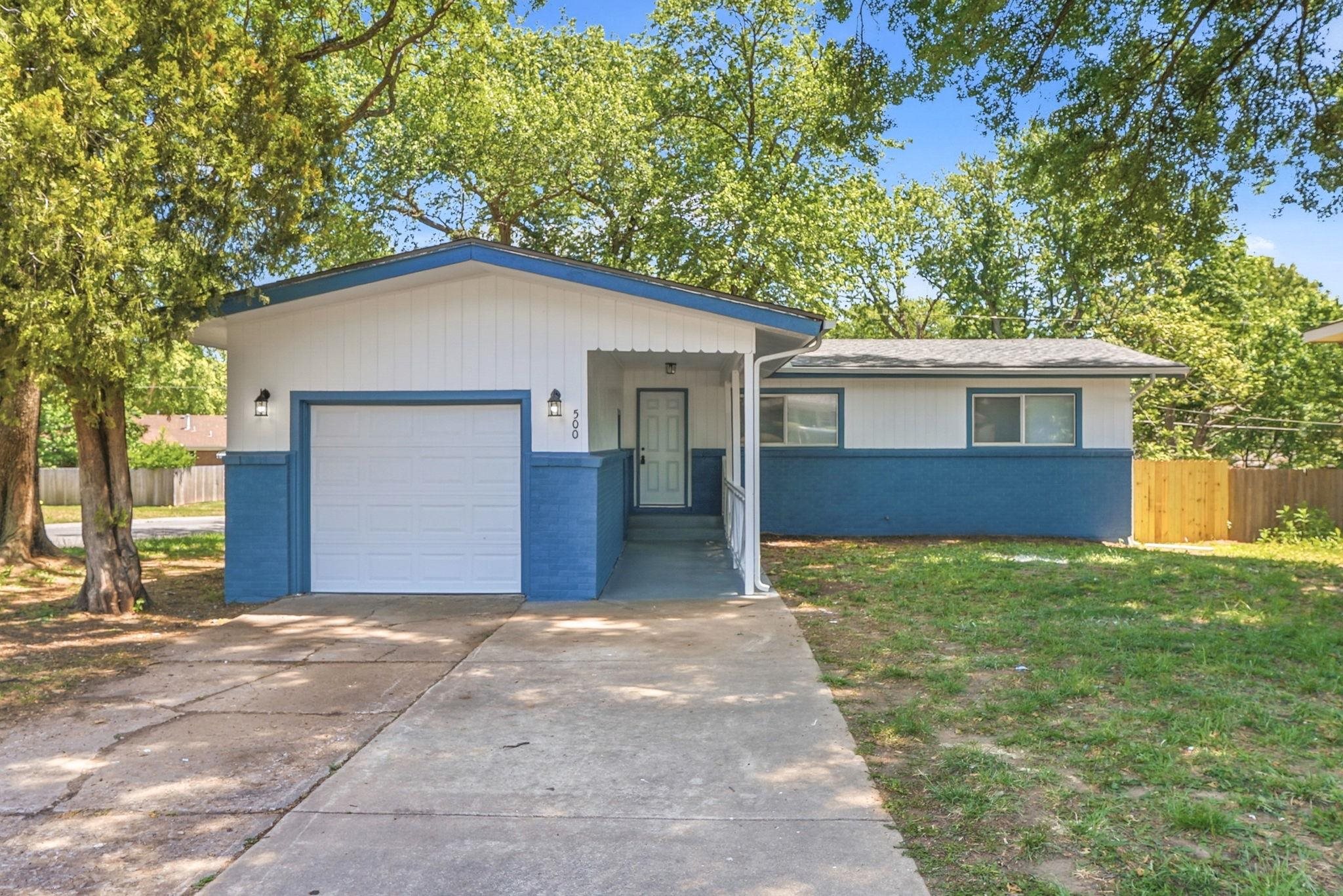 500 S Derby Property Photo 1