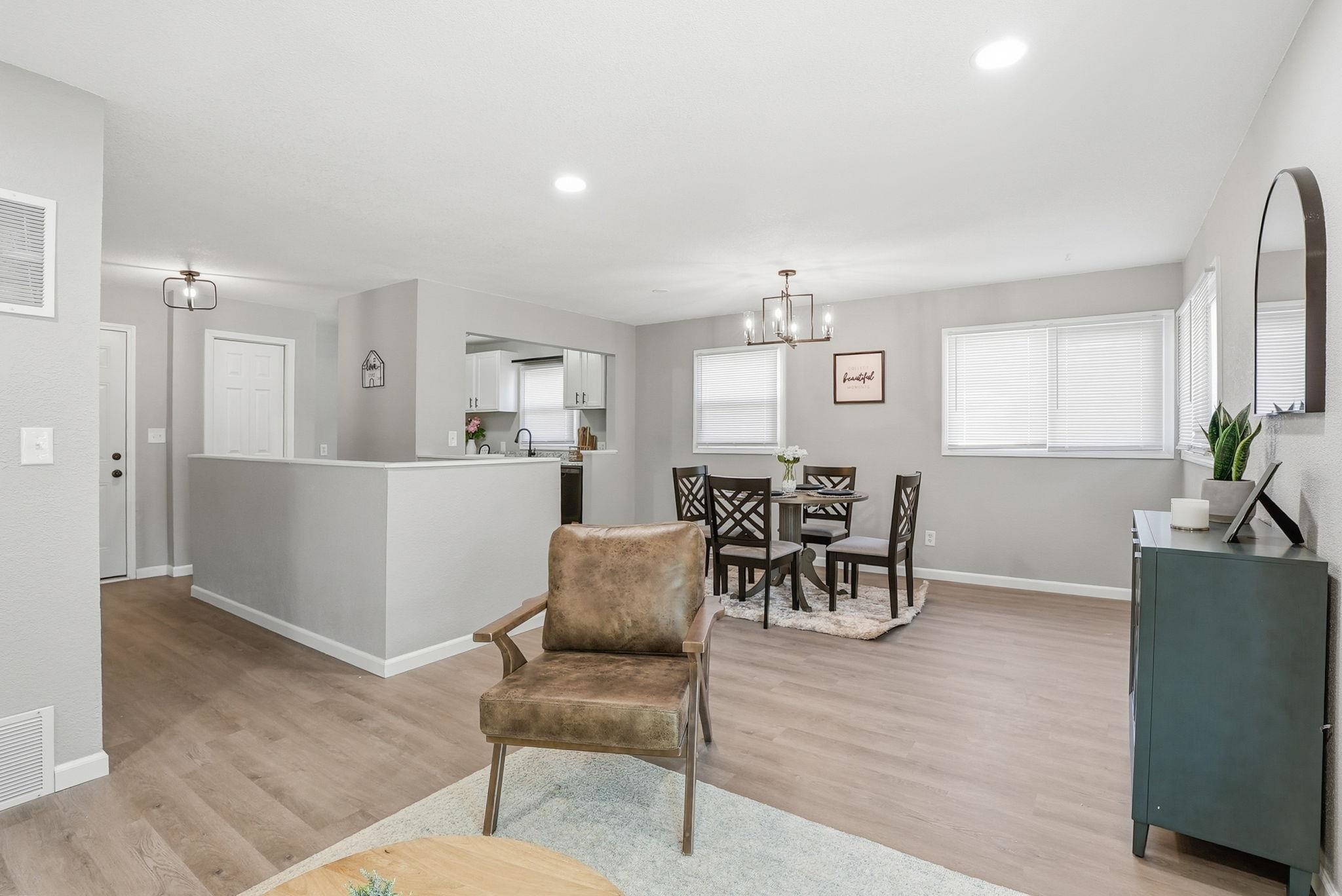 500 S Derby Property Photo 5