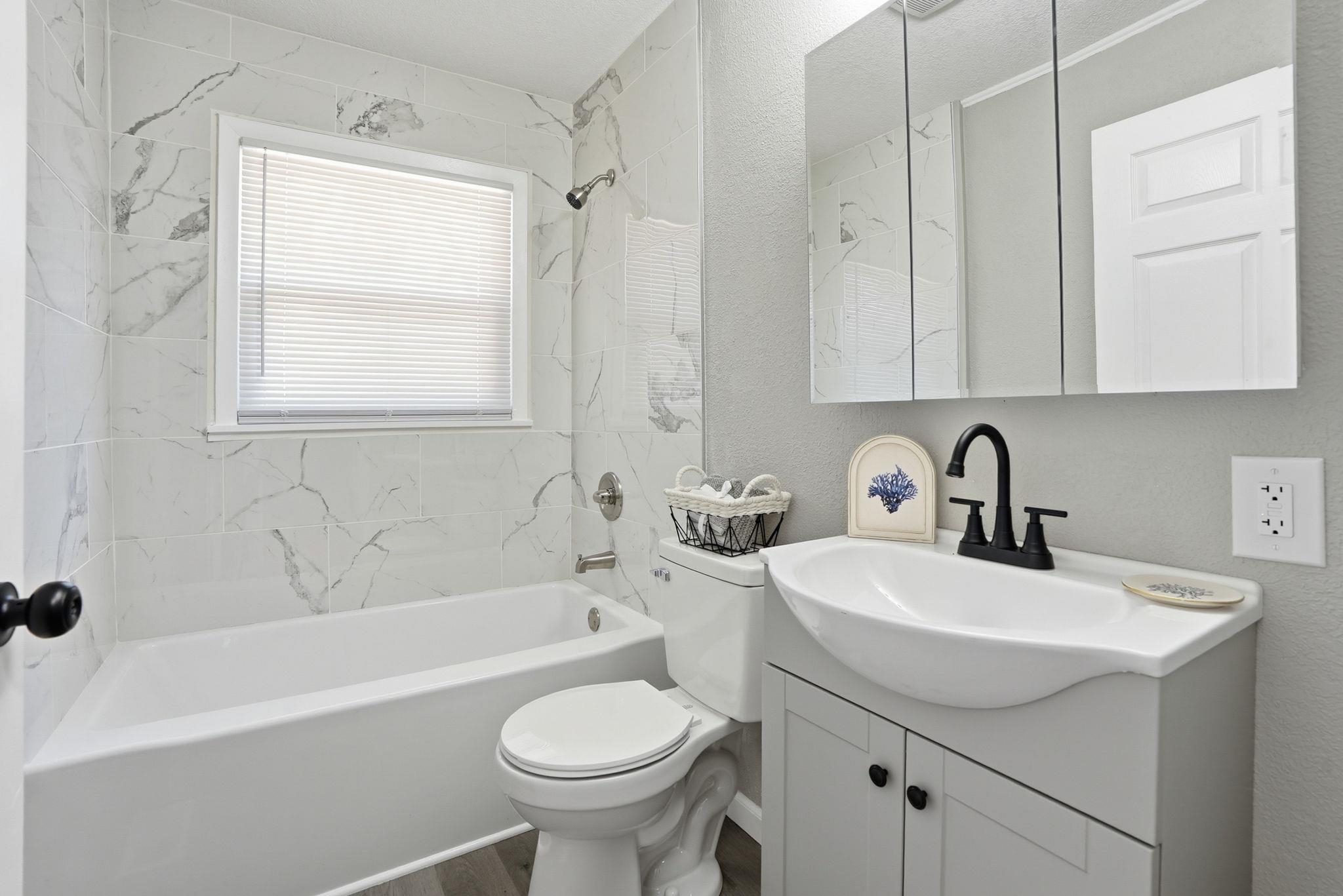 500 S Derby Property Photo 13