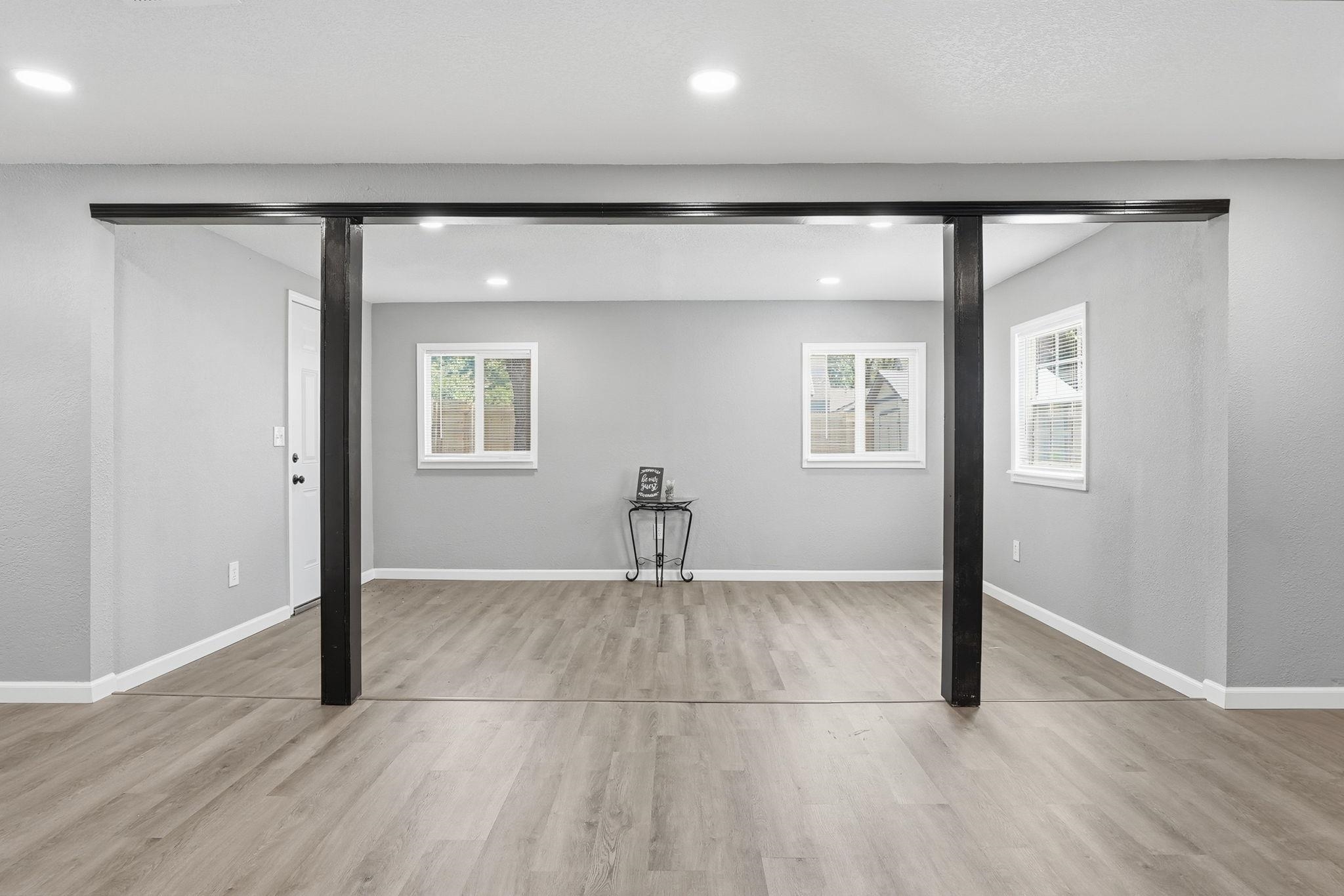 500 S Derby Property Photo 15