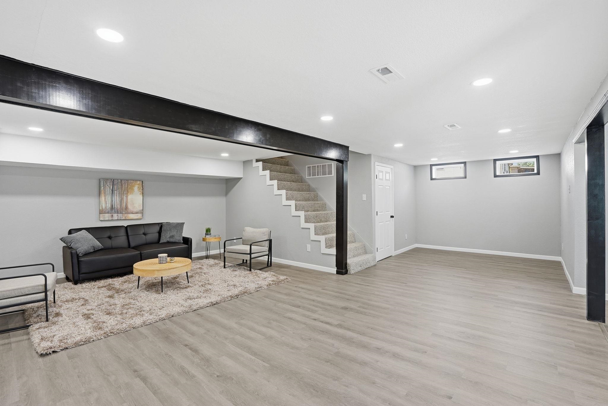 500 S Derby Property Photo 17