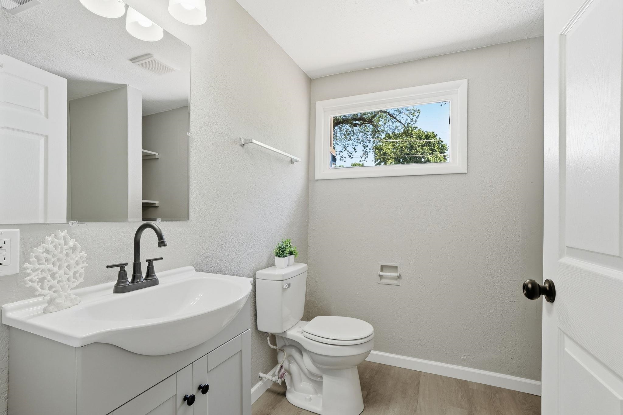 500 S Derby Property Photo 19