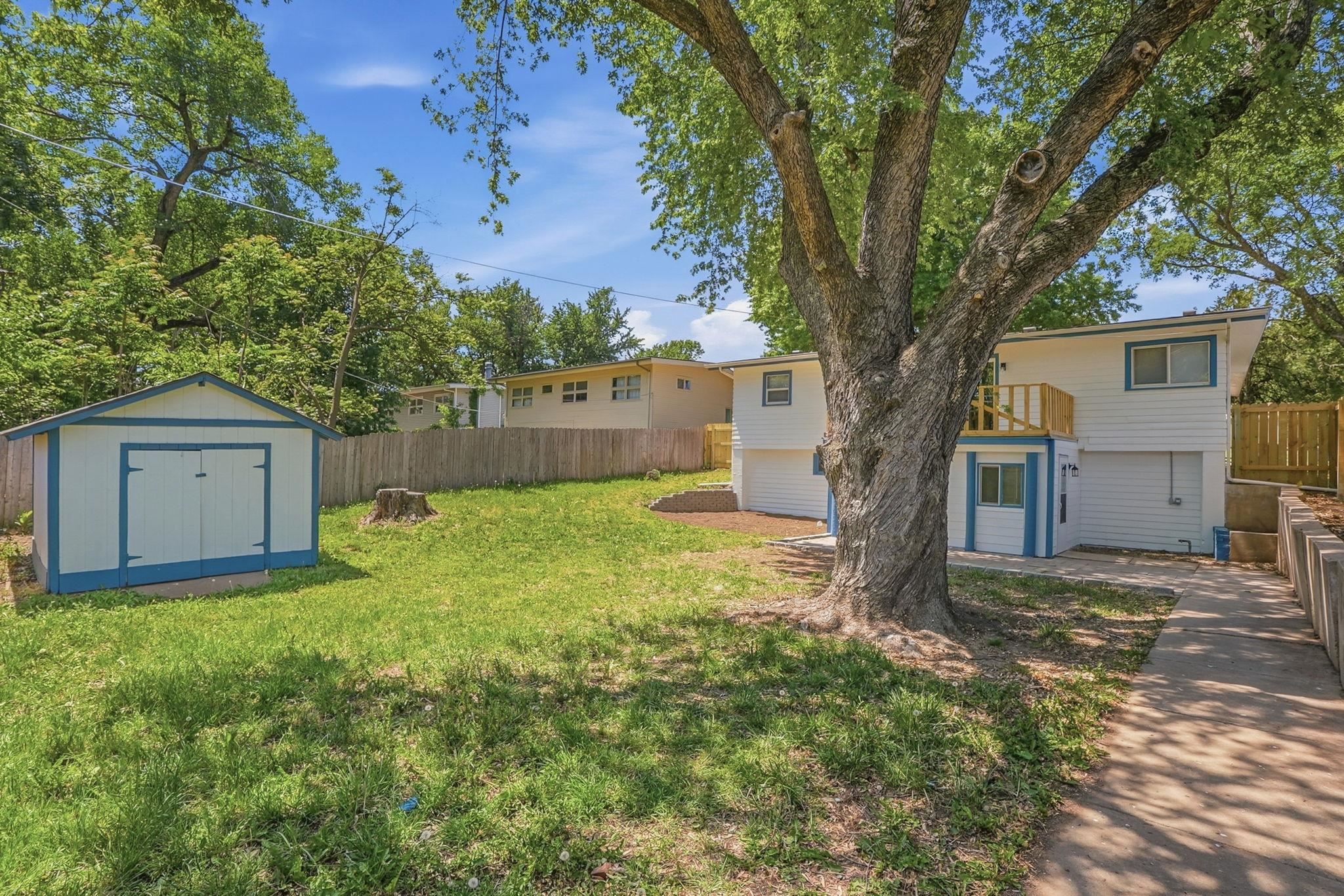 500 S Derby Property Photo 22