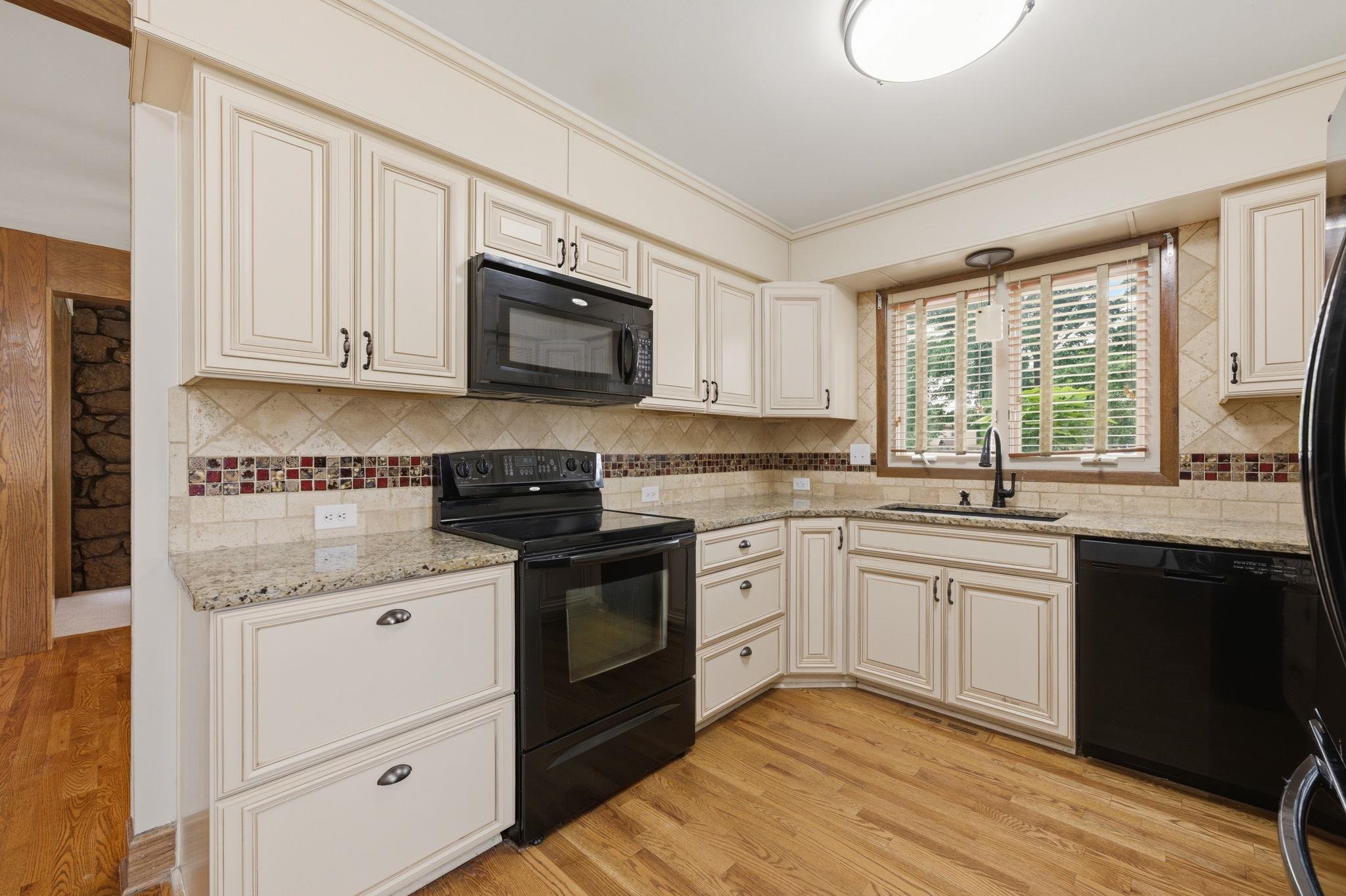 1506 N Caddy Property Photo 9