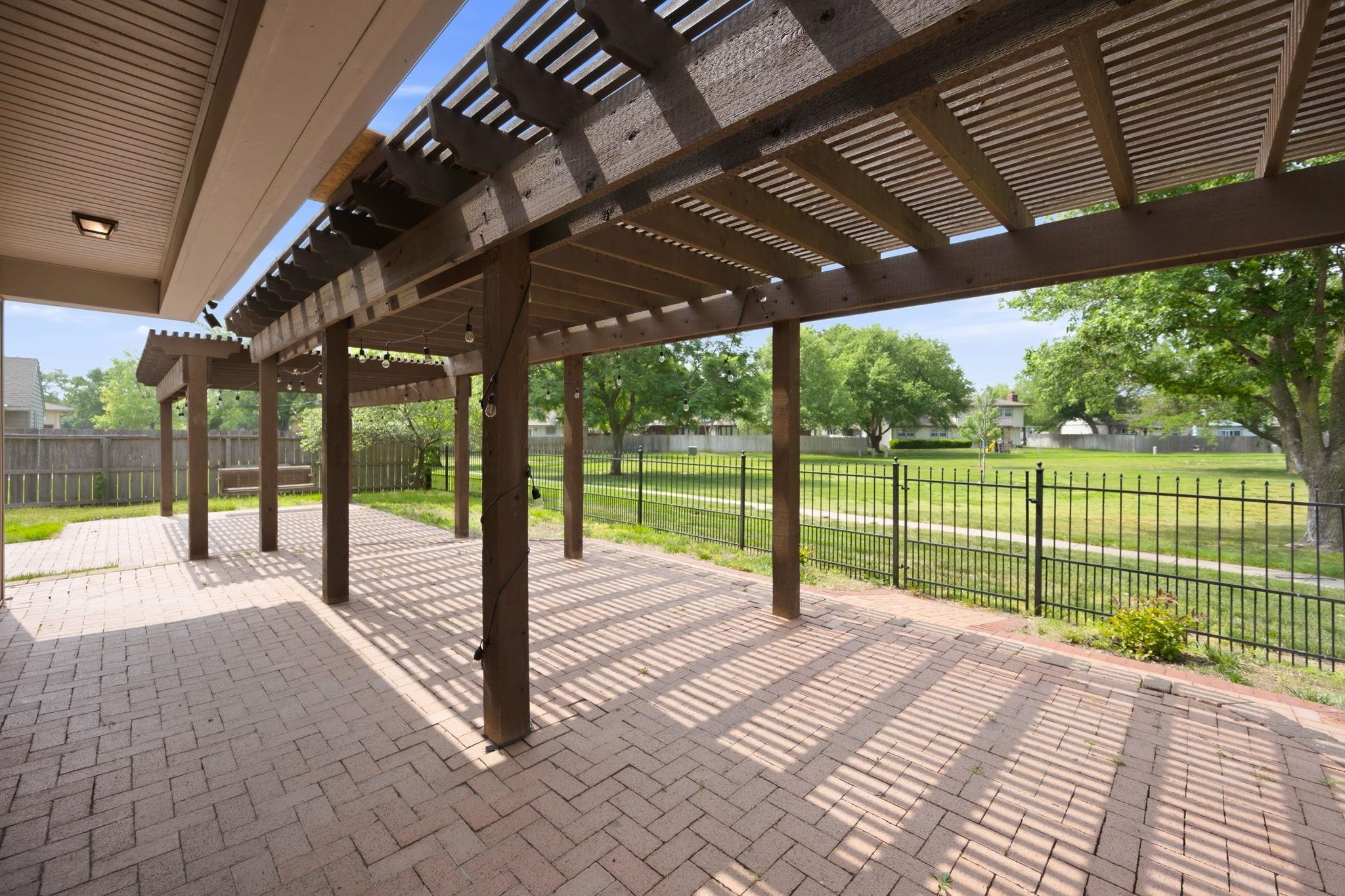 1506 N Caddy Property Photo 29