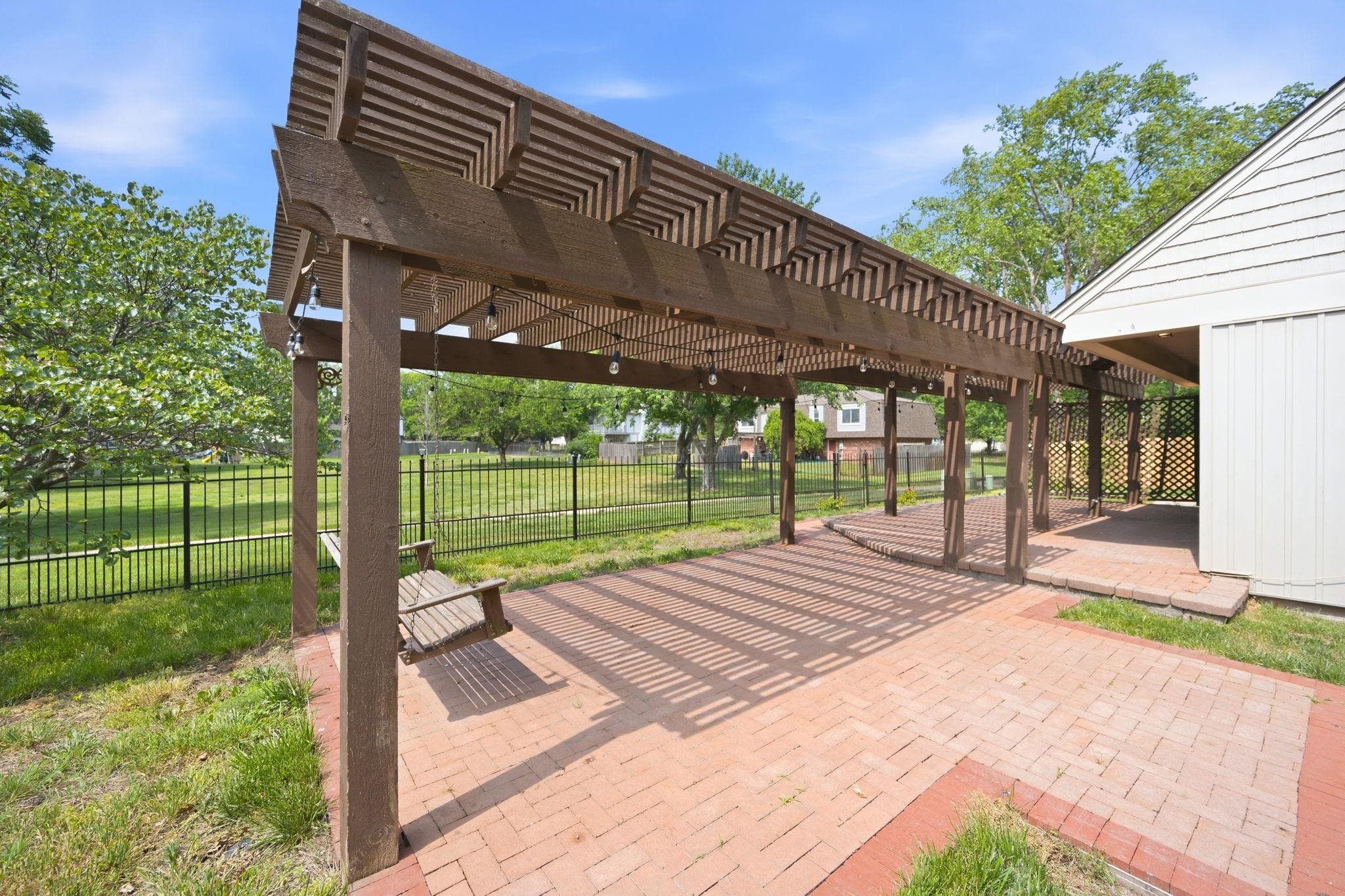 1506 N Caddy Property Photo 31