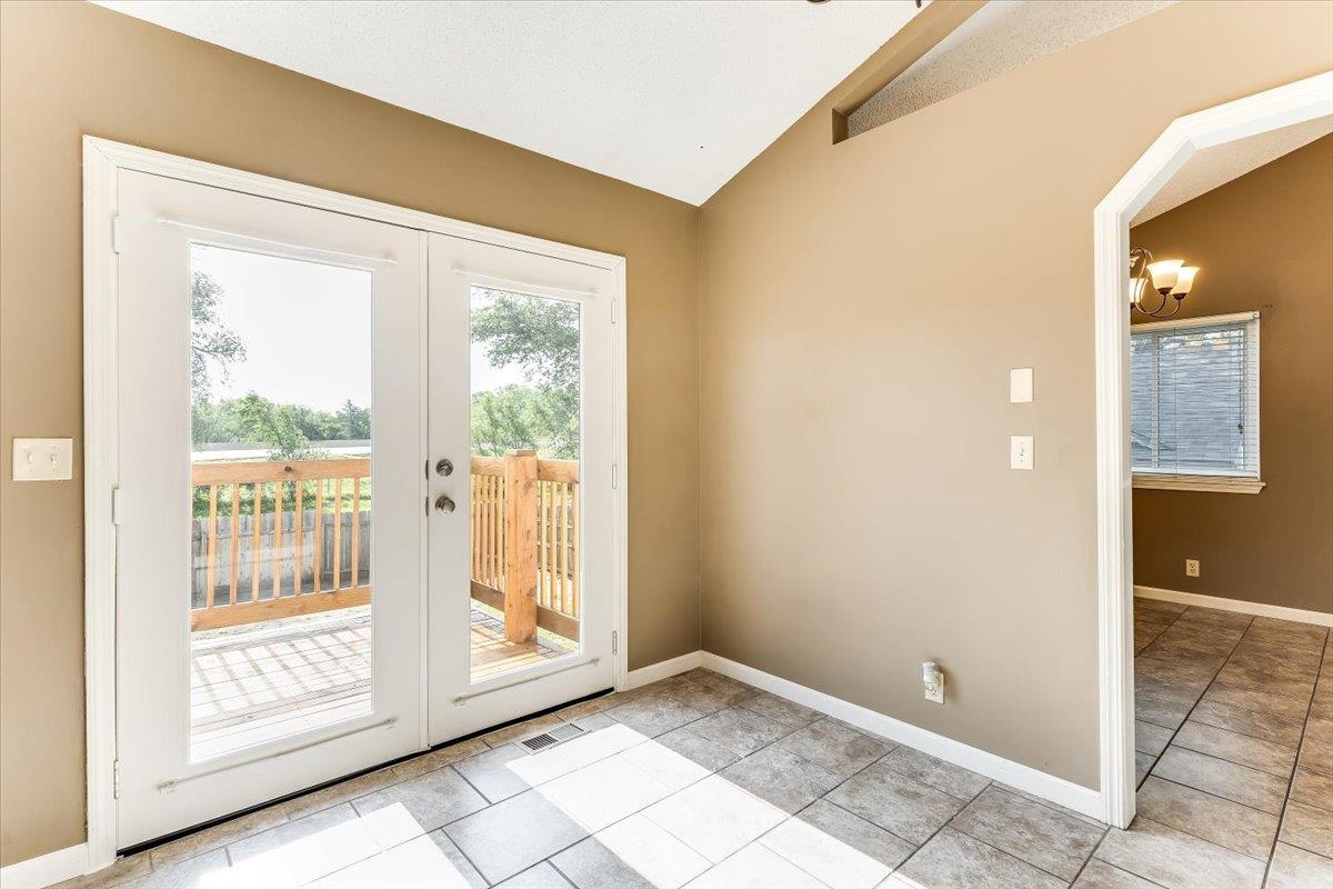 5434 S Washington Ave Property Photo 10