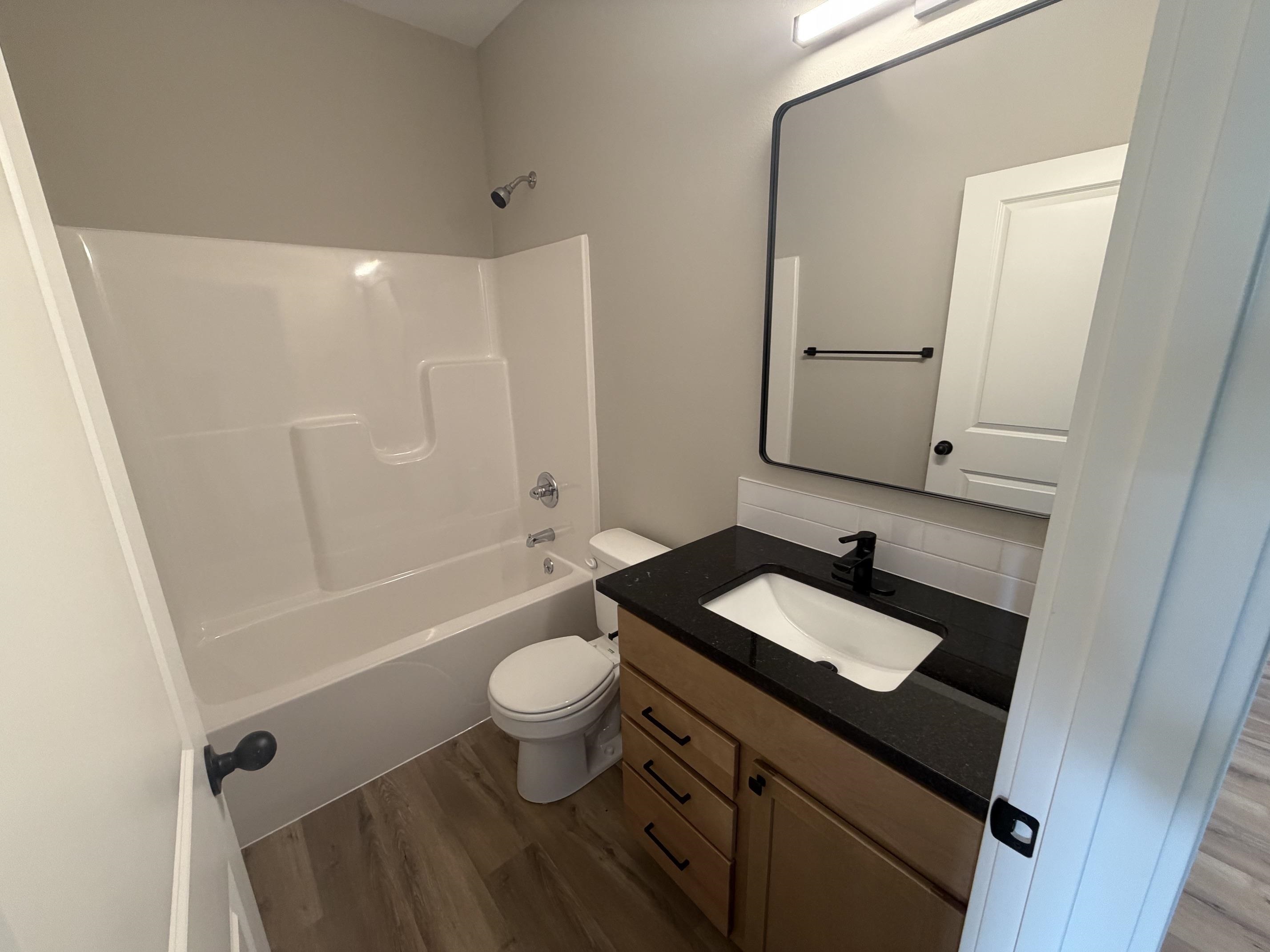 761 N Wheatland St Property Photo 6