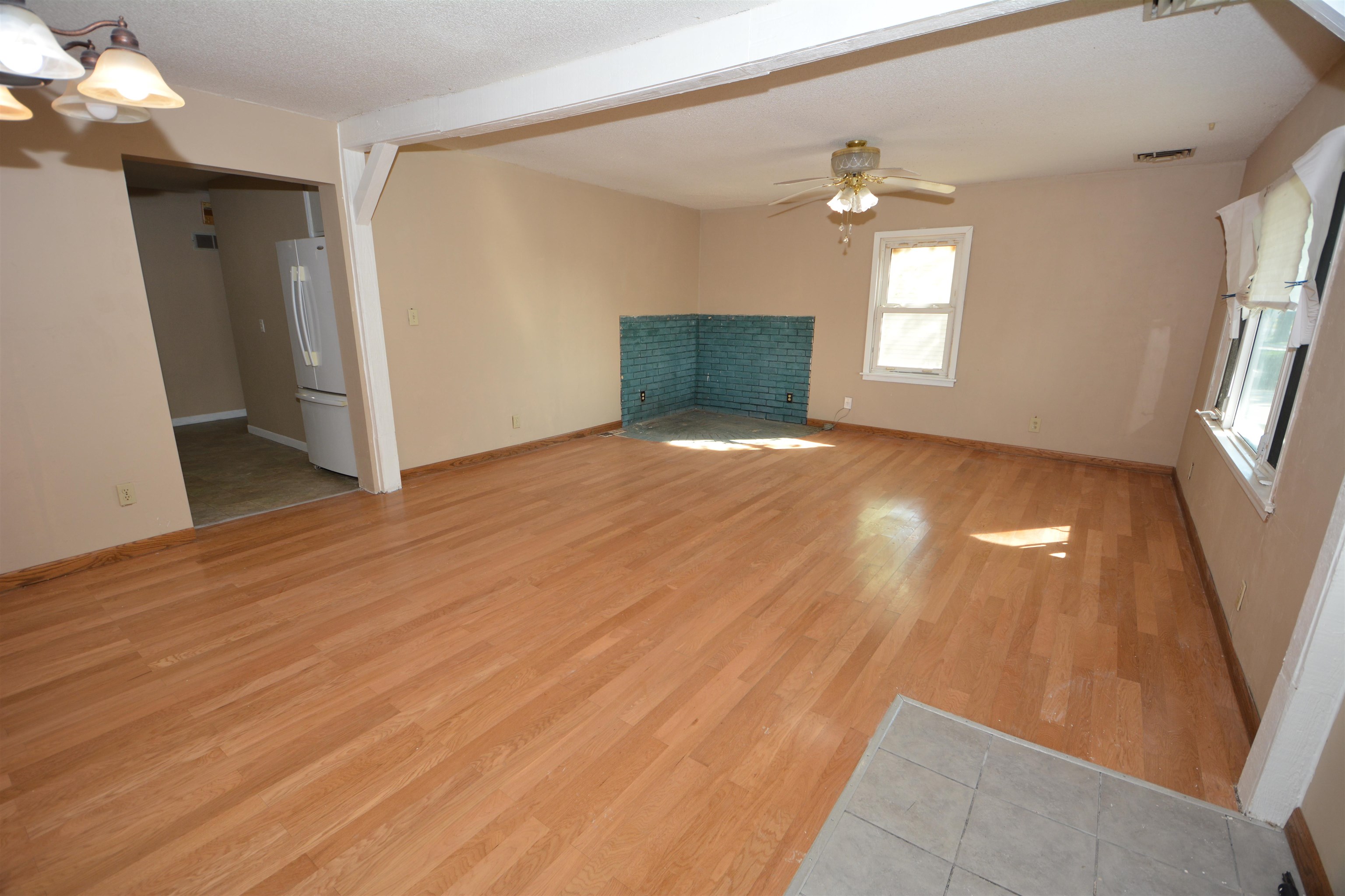 216 N Blankenship Rd Property Photo 2