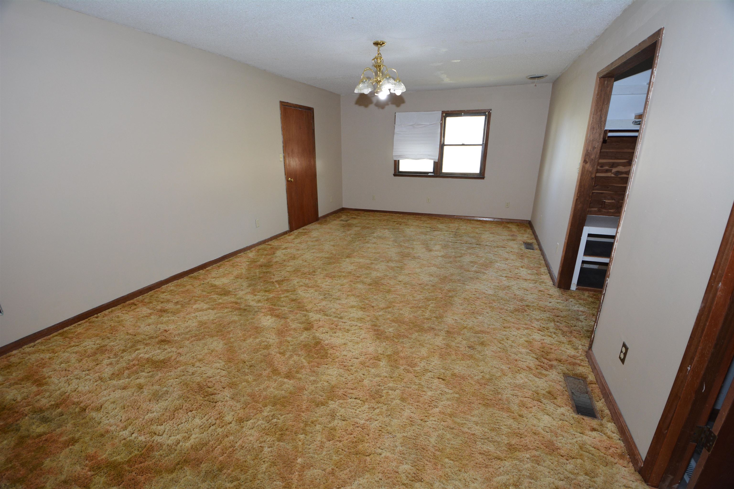 216 N Blankenship Rd Property Photo 6