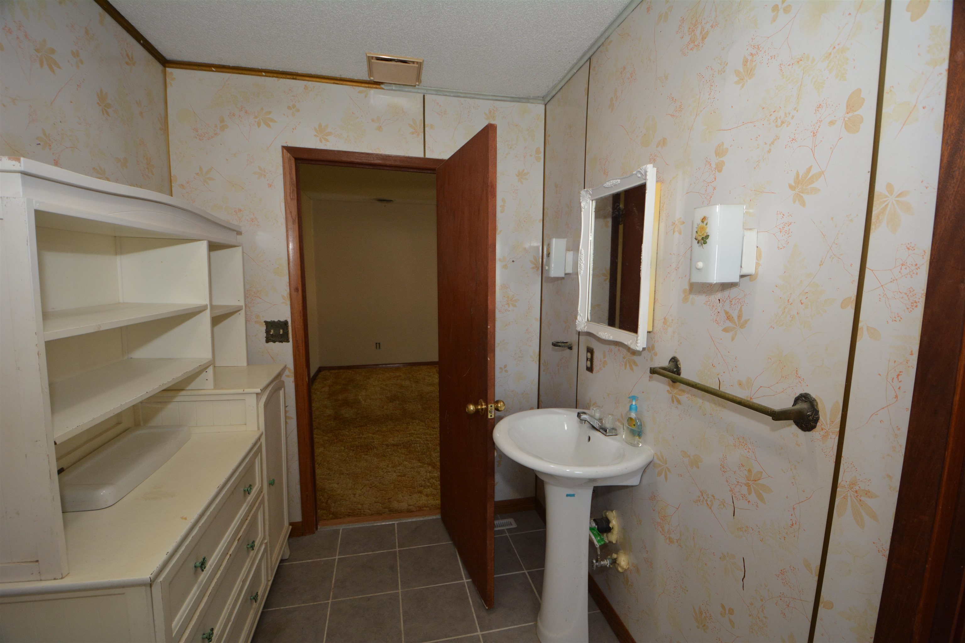 216 N Blankenship Rd Property Photo 13