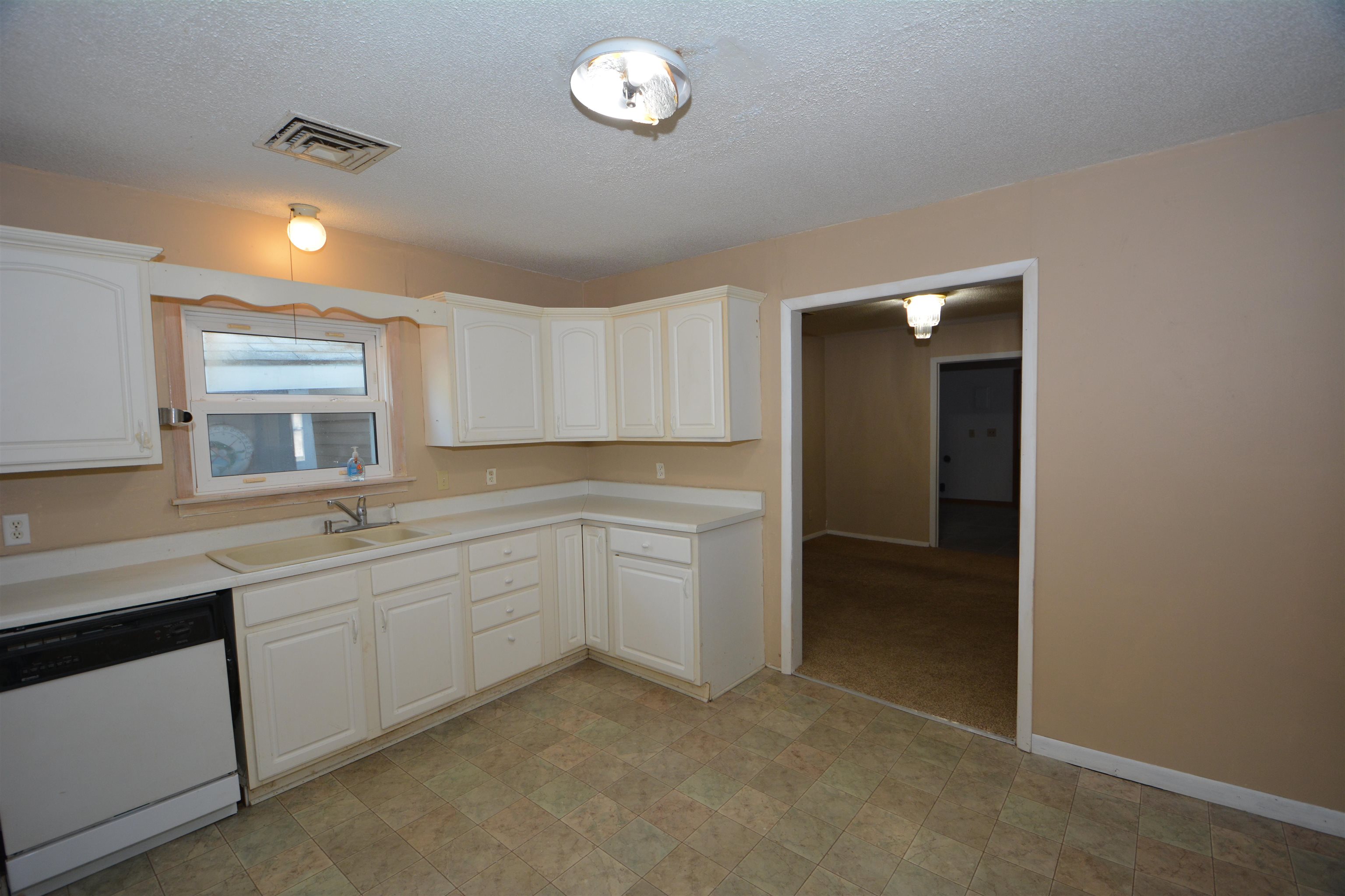 216 N Blankenship Rd Property Photo 17