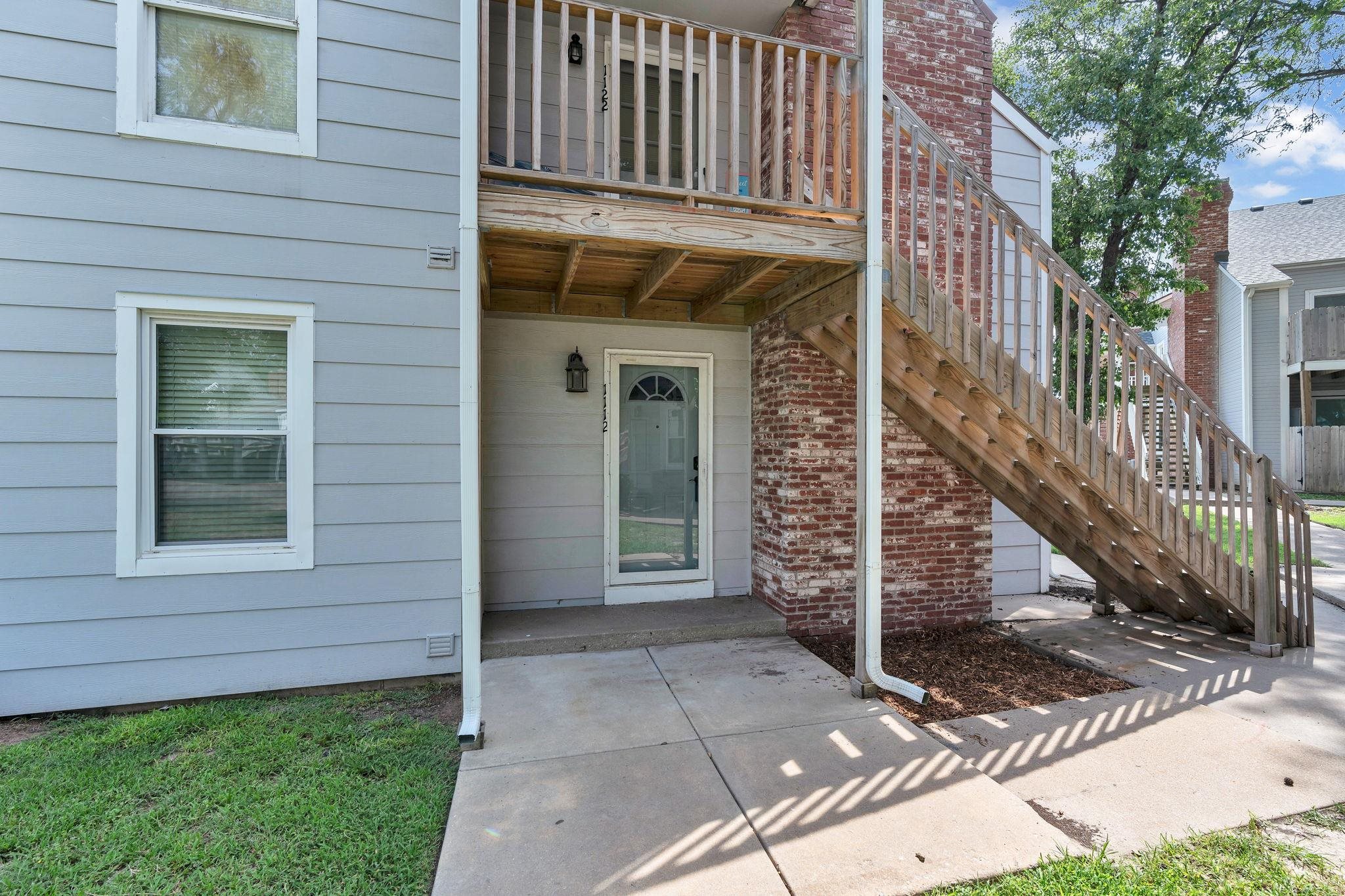 1717 S Cypress #1112 Property Photo 1