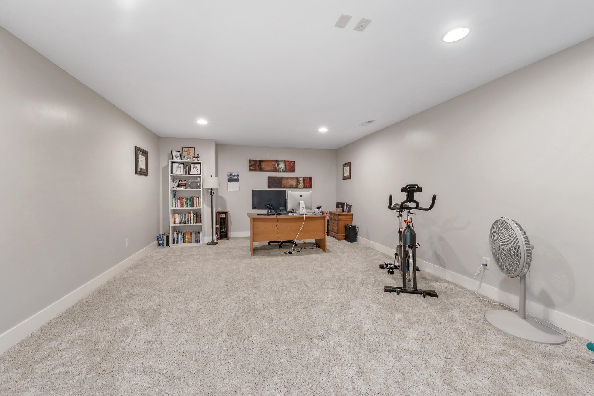 5104 N Colonial Ave Property Photo 27